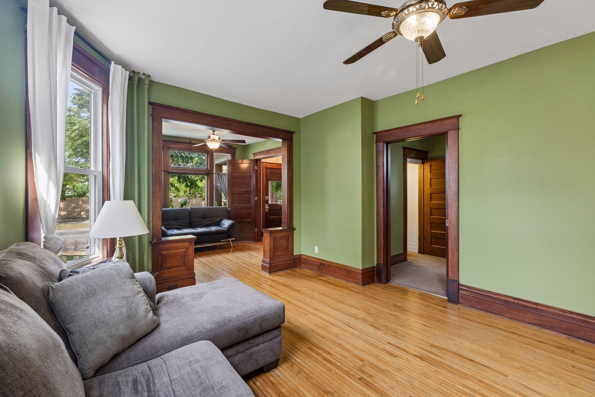420 Daly Street