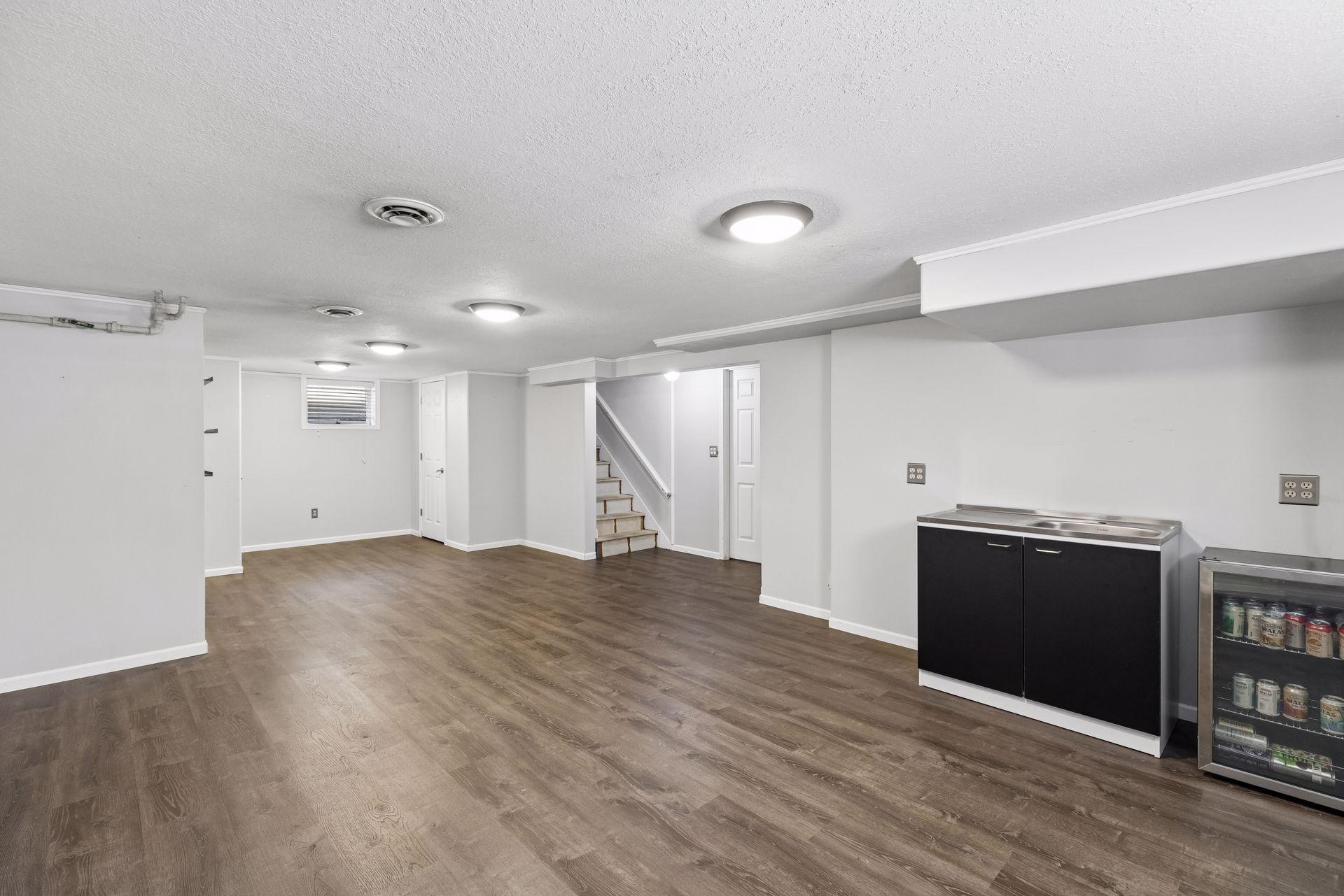 1554 Chamber Street