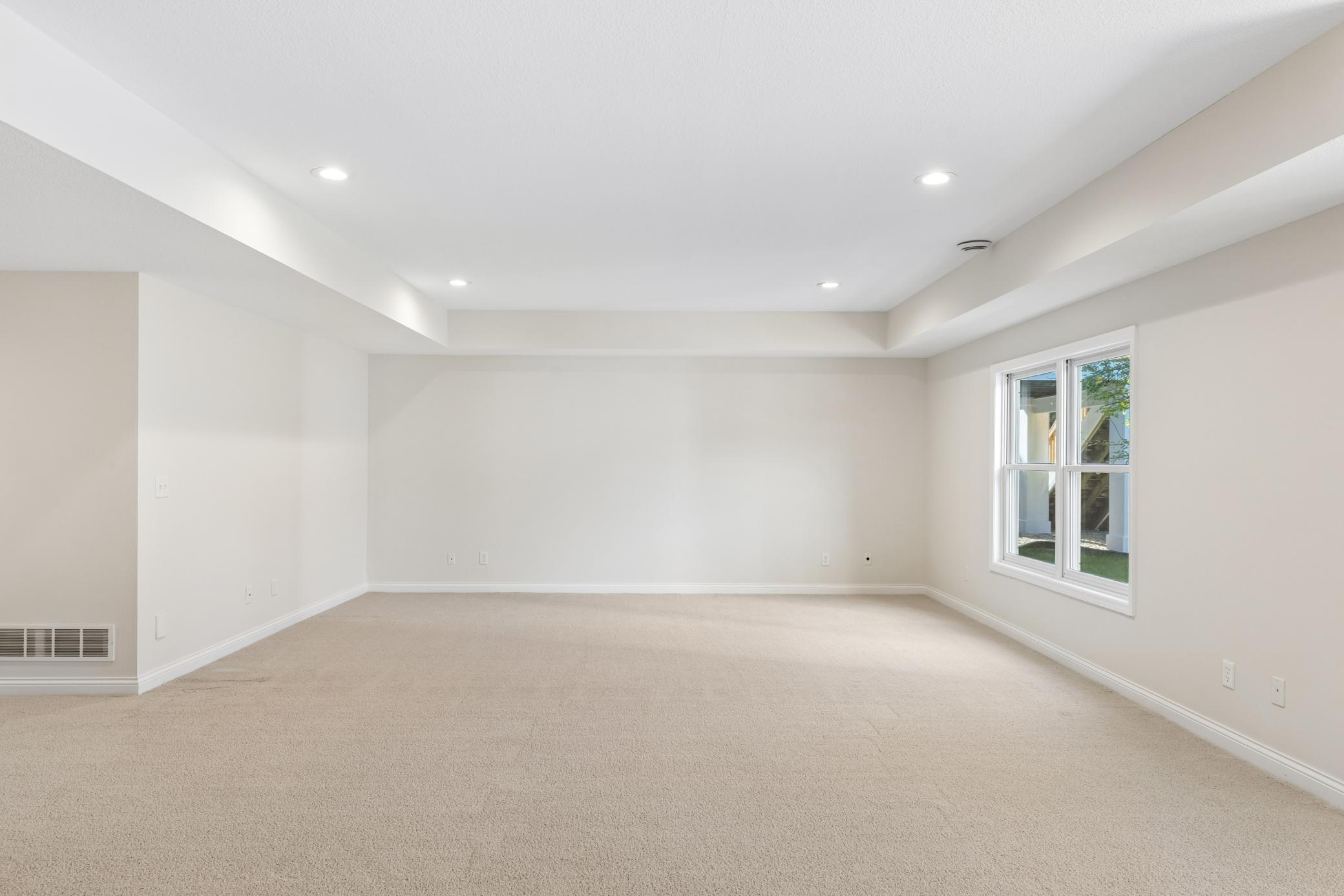 1354 Riverside Lane