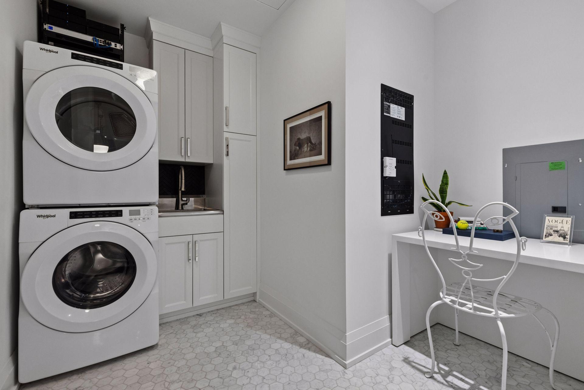 1111 W River Parkway Unit: 15E