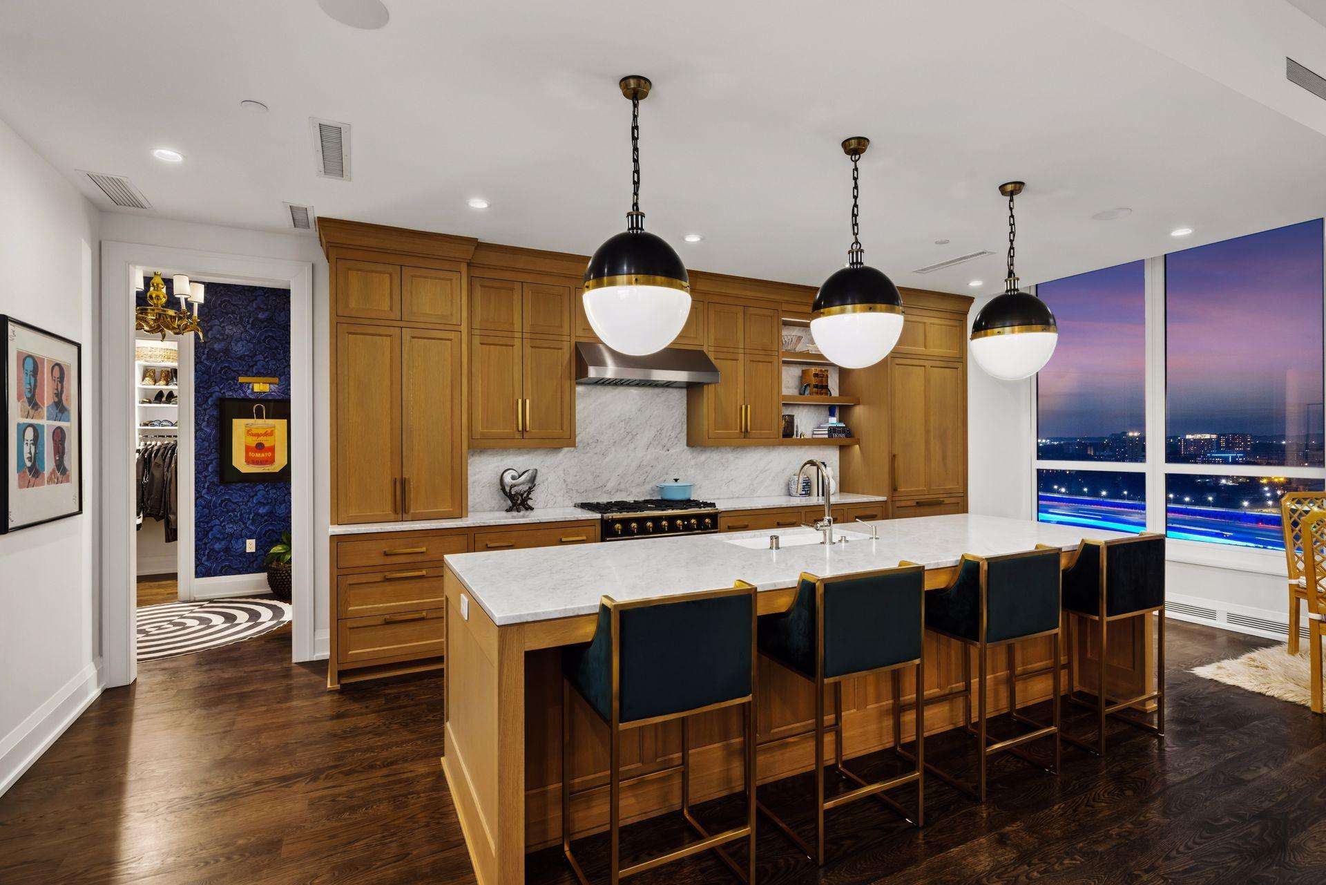 1111 W River Parkway Unit: 15E