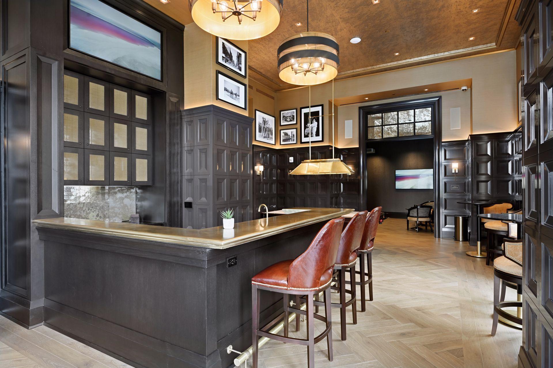 1111 W River Parkway Unit: 15E