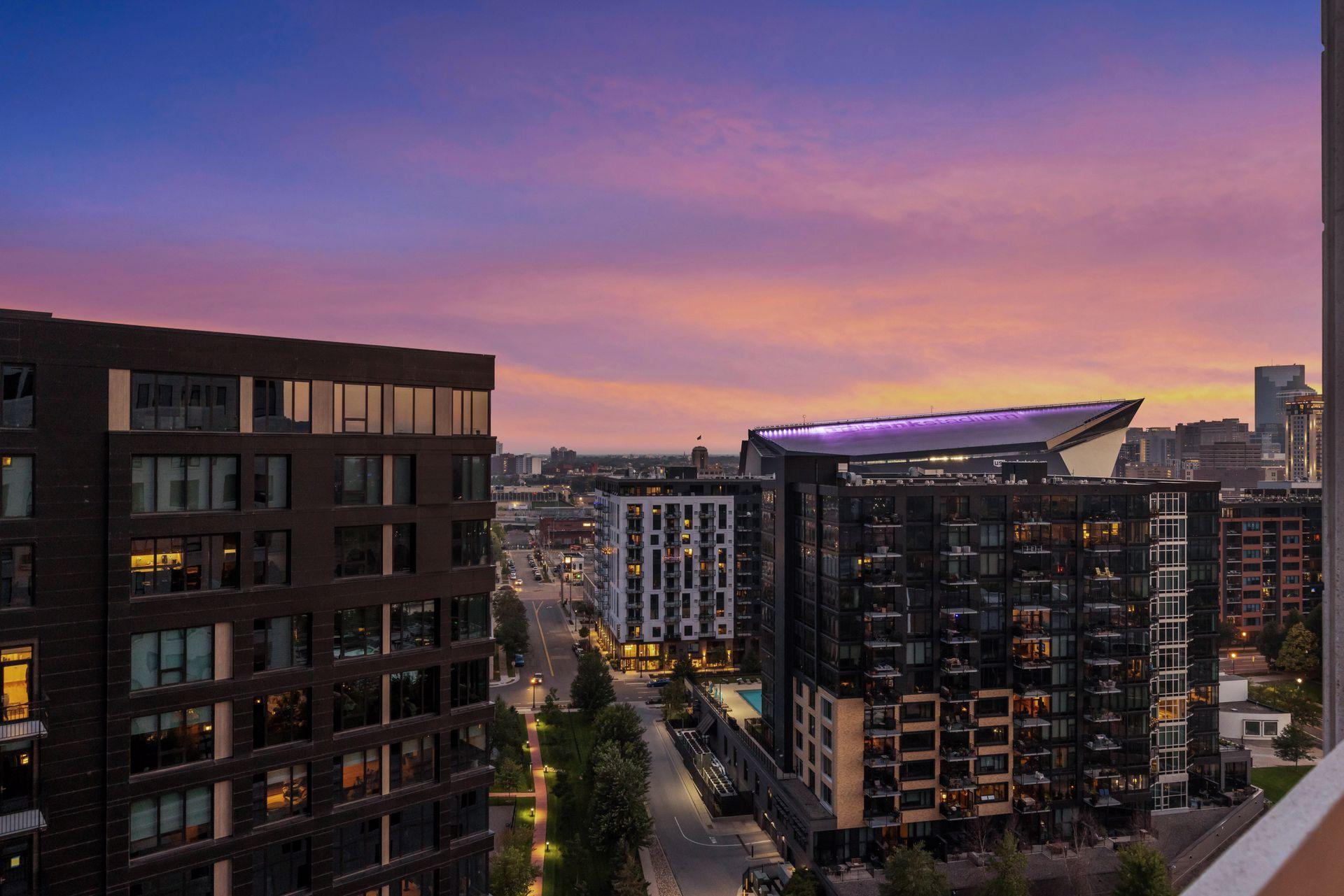 1111 W River Parkway Unit: 15E