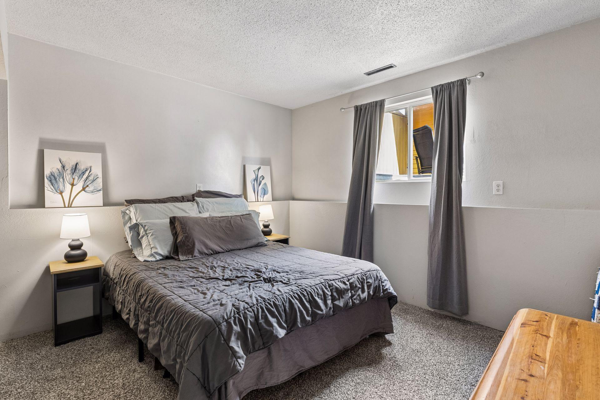 521 Central Avenue W