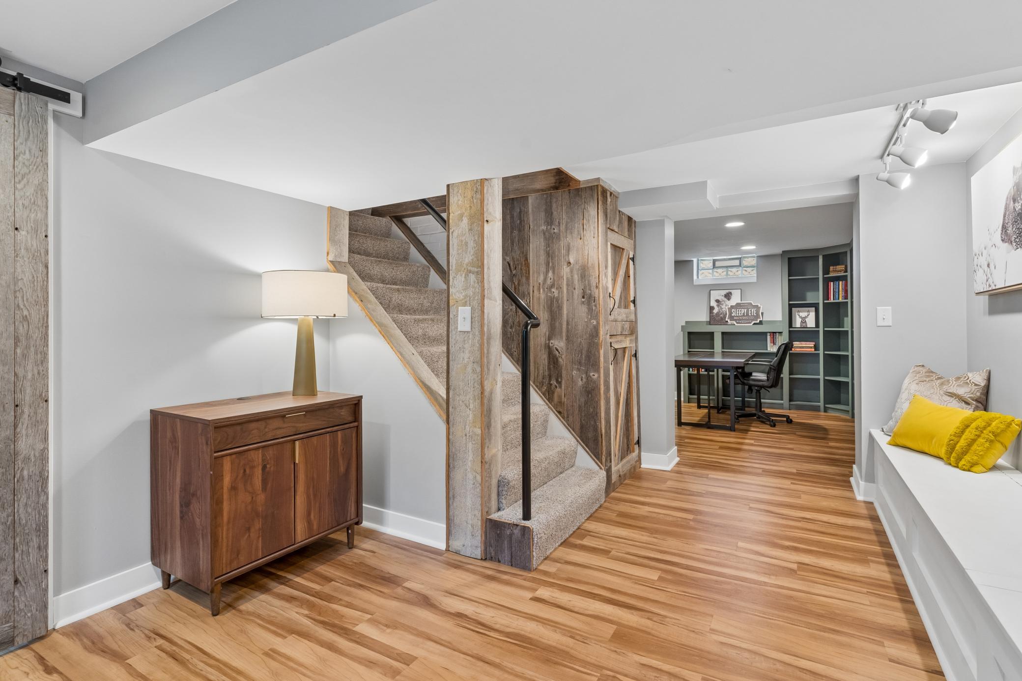588 Montrose Lane