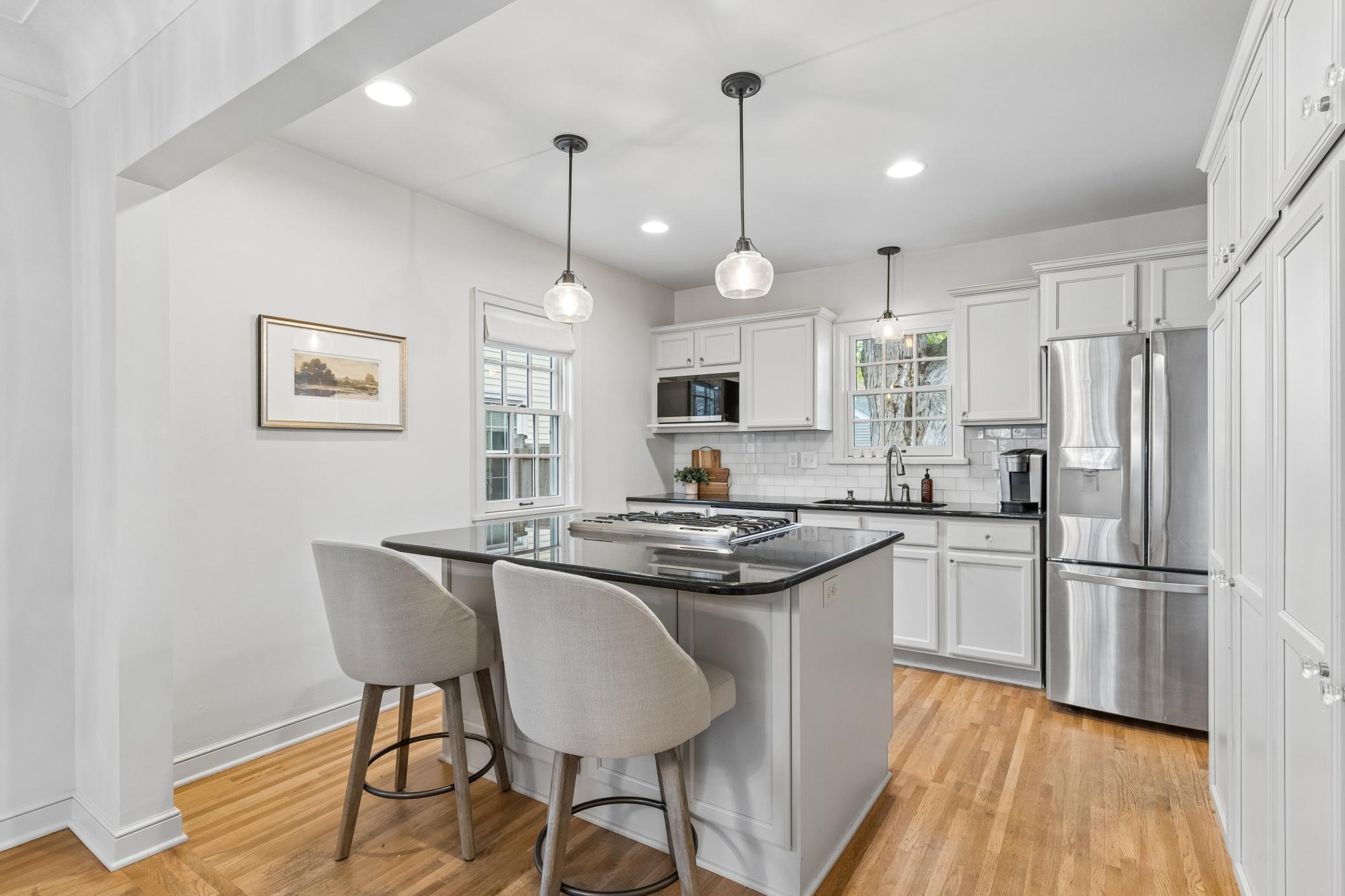 588 Montrose Lane