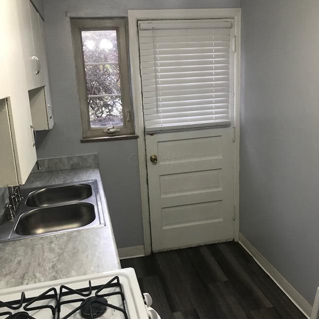 1060 Sells Avenue, G