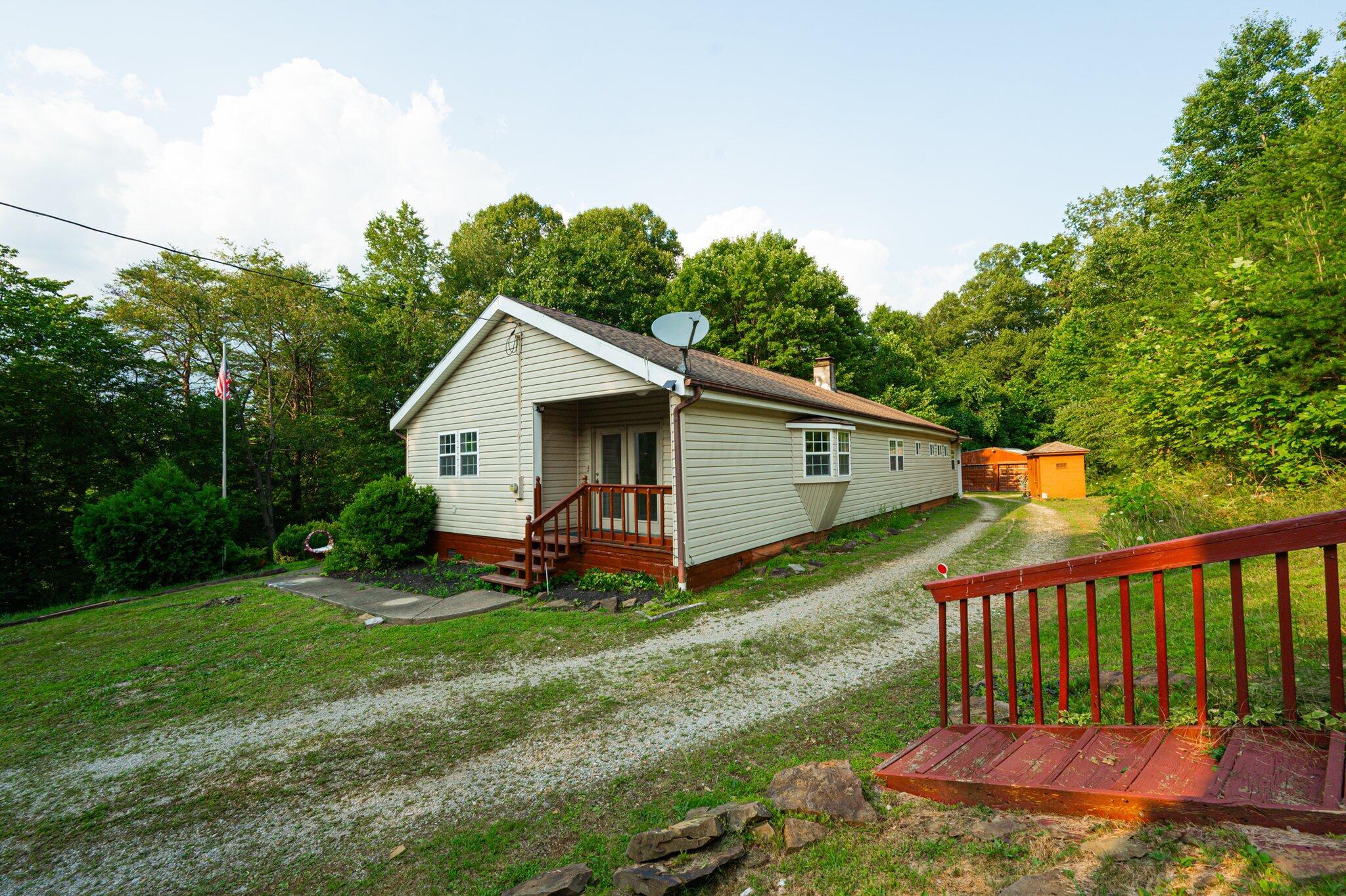 6120 Sponagle Road SE