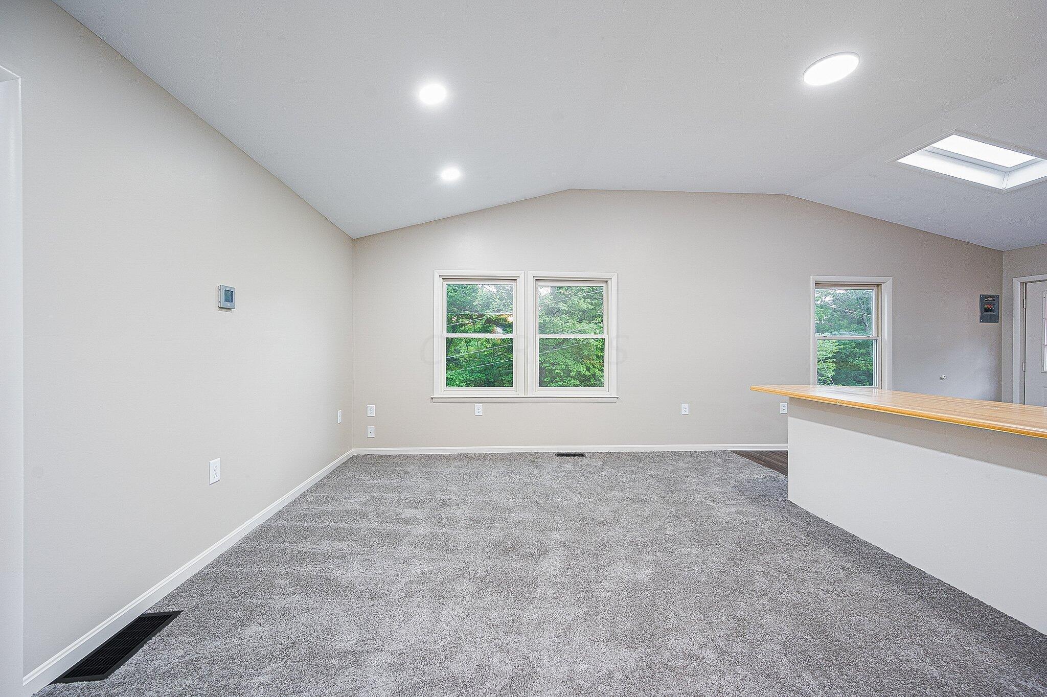 6120 Sponagle Road SE