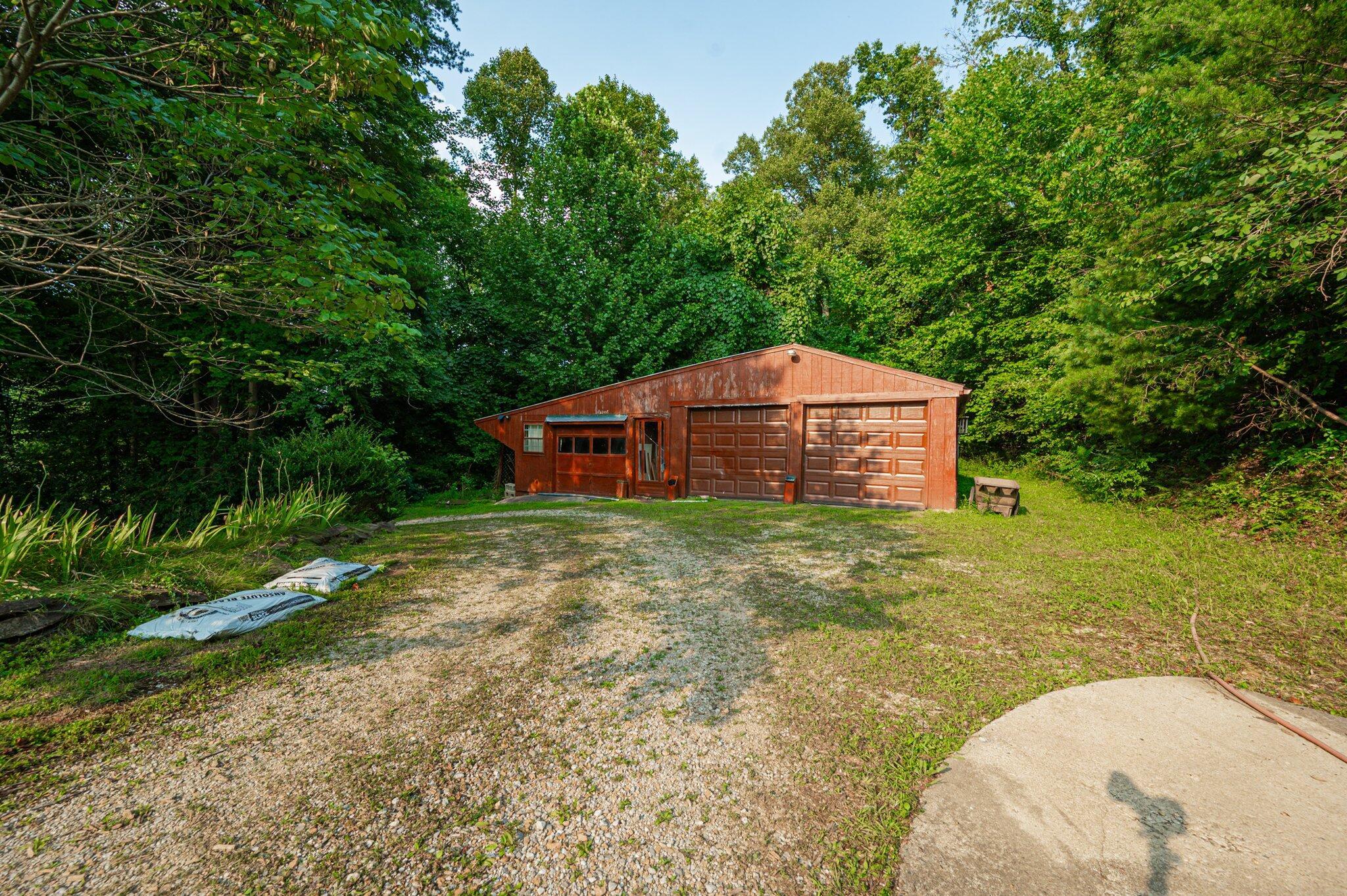 6120 Sponagle Road SE