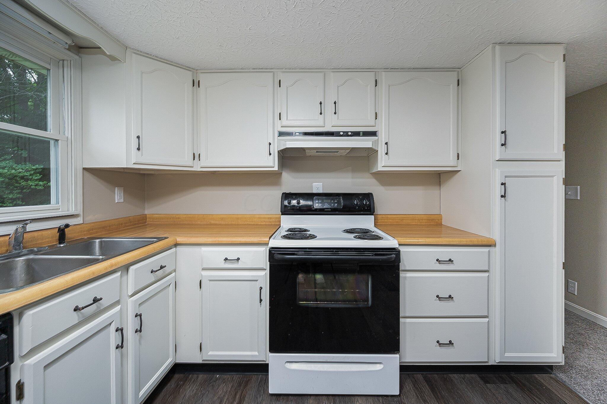 6120 Sponagle Road SE