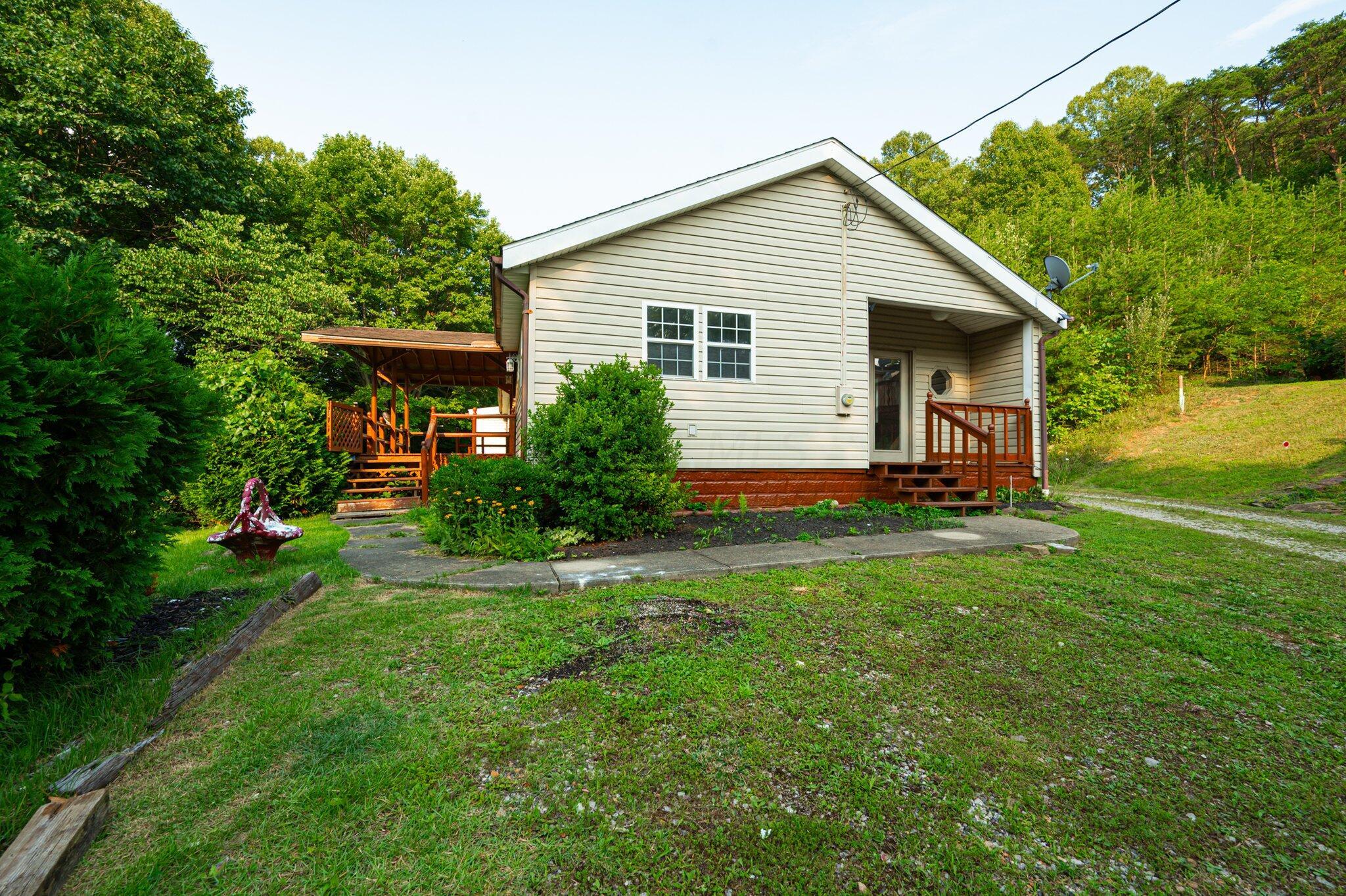 6120 Sponagle Road SE