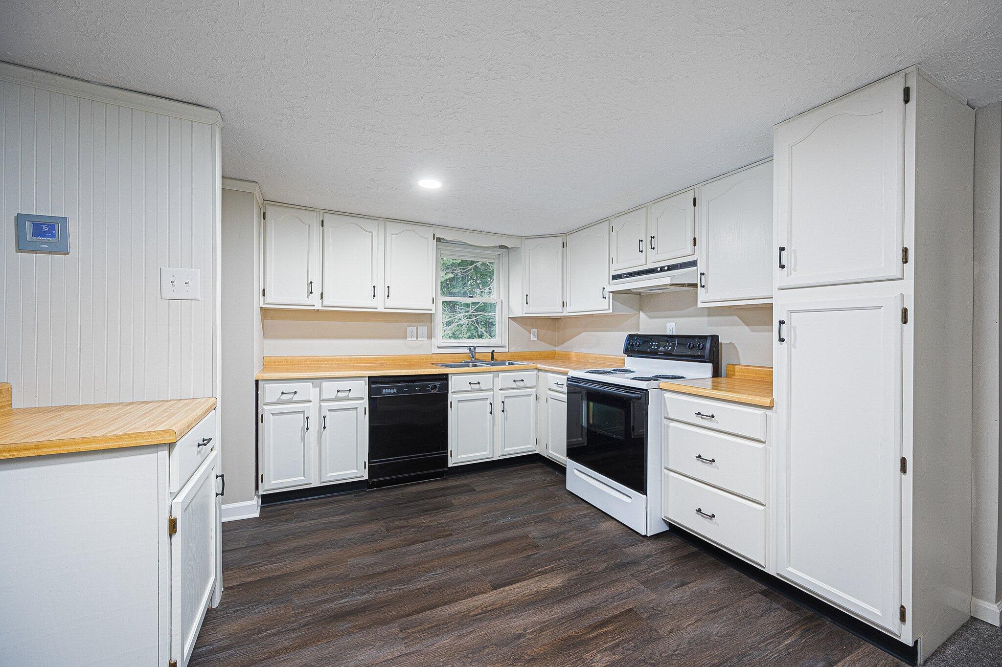 6120 Sponagle Road SE