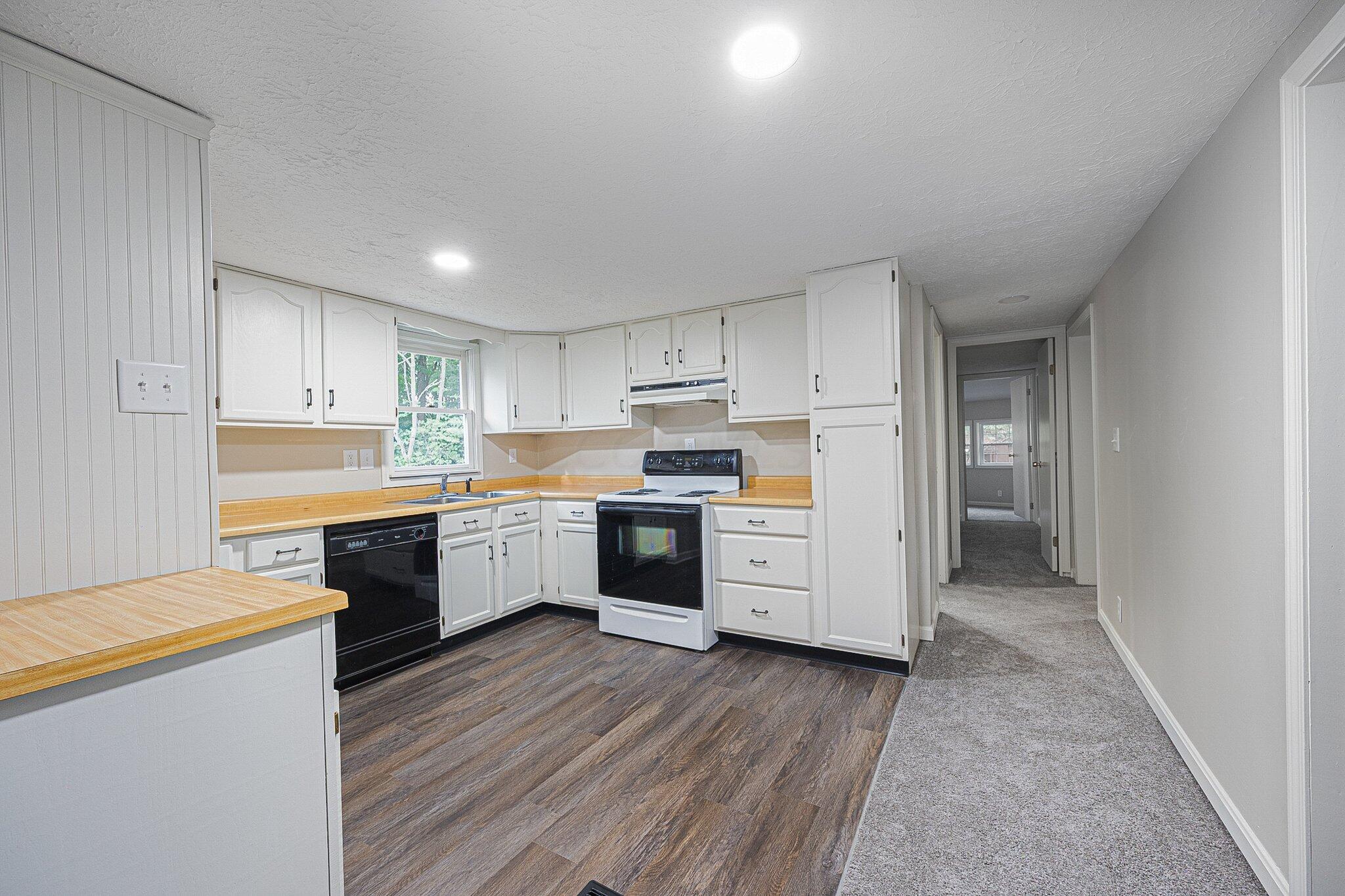 6120 Sponagle Road SE