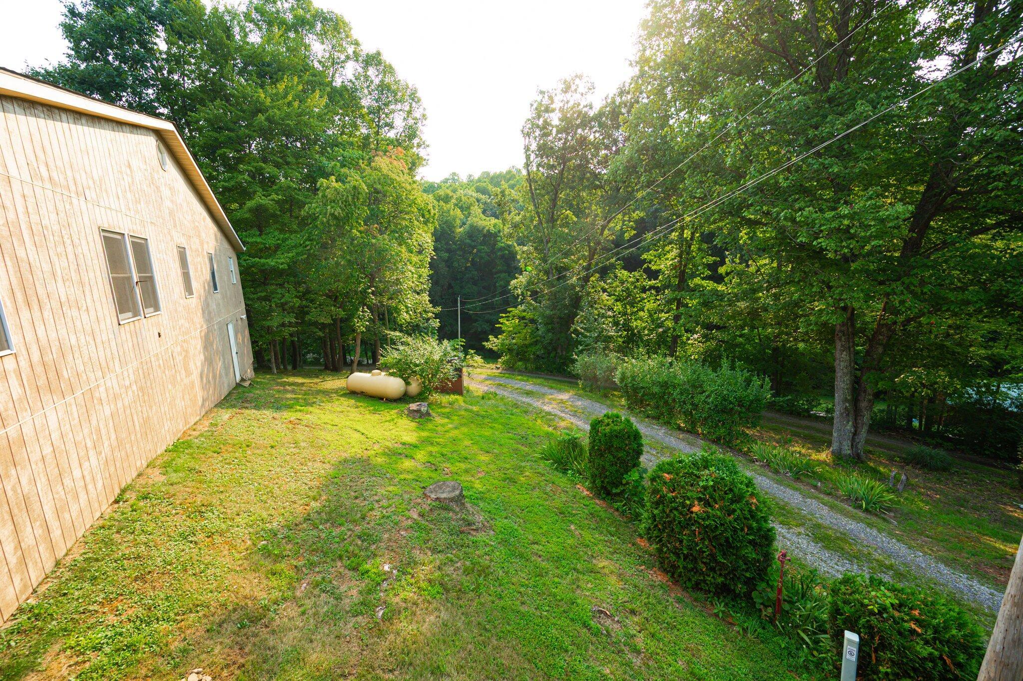 6120 Sponagle Road SE