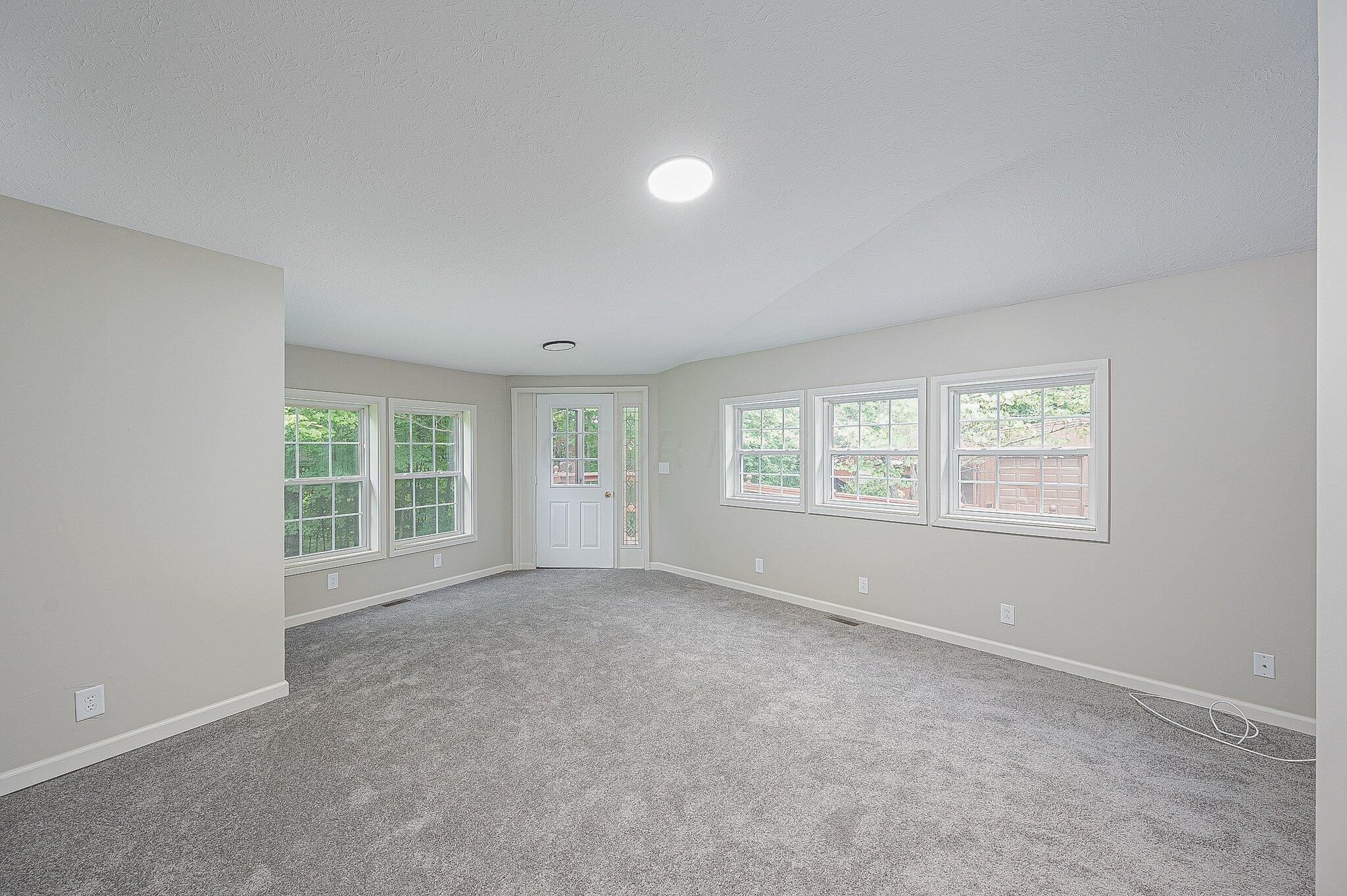 6120 Sponagle Road SE