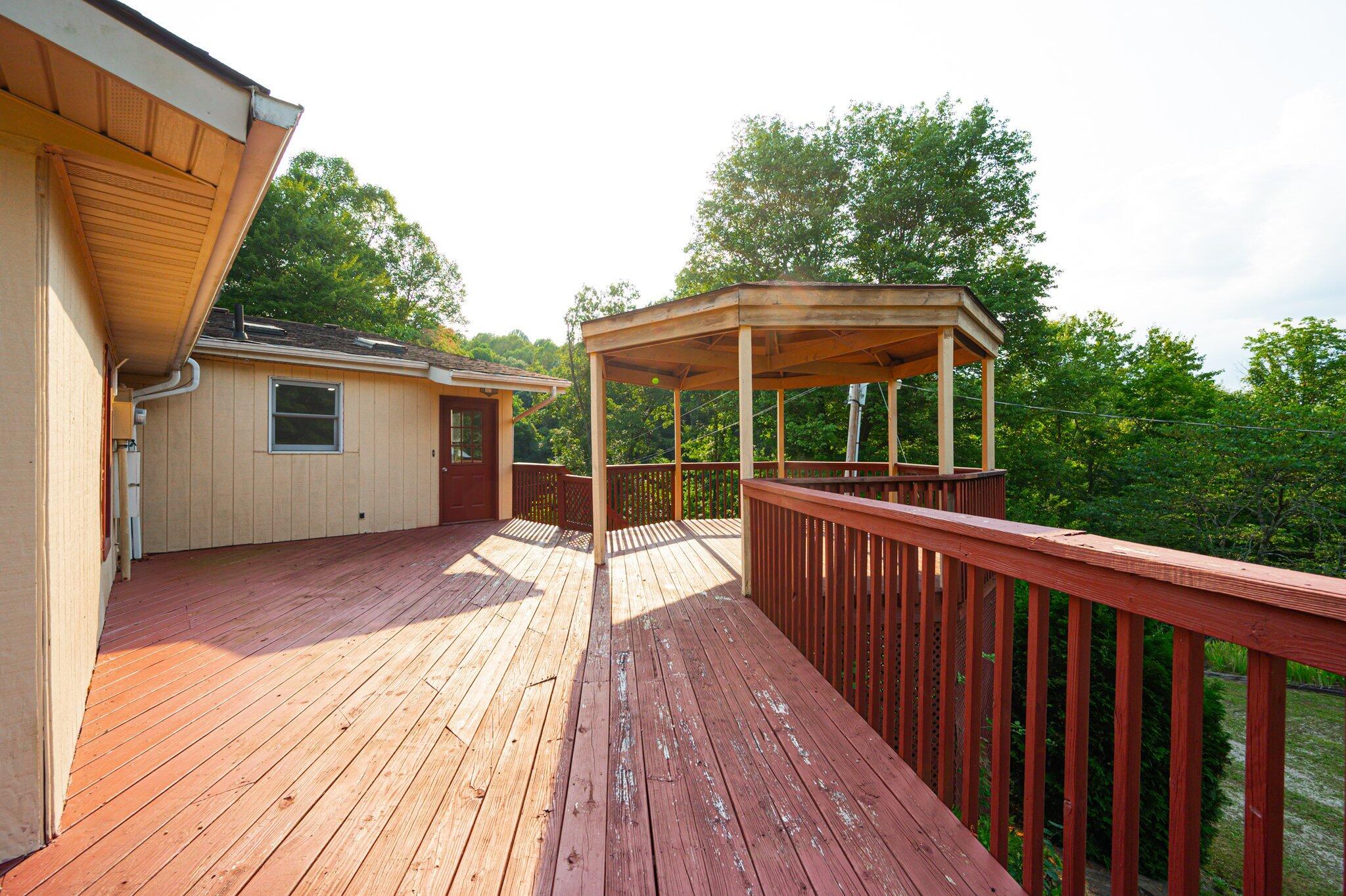 6120 Sponagle Road SE