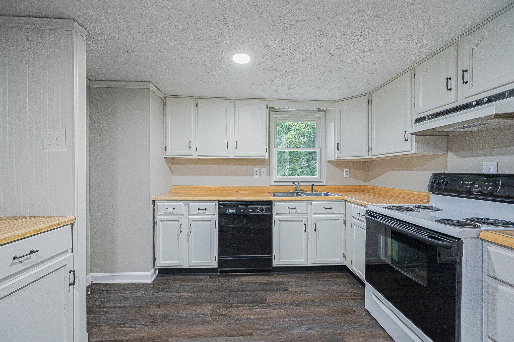 6120 Sponagle Road SE