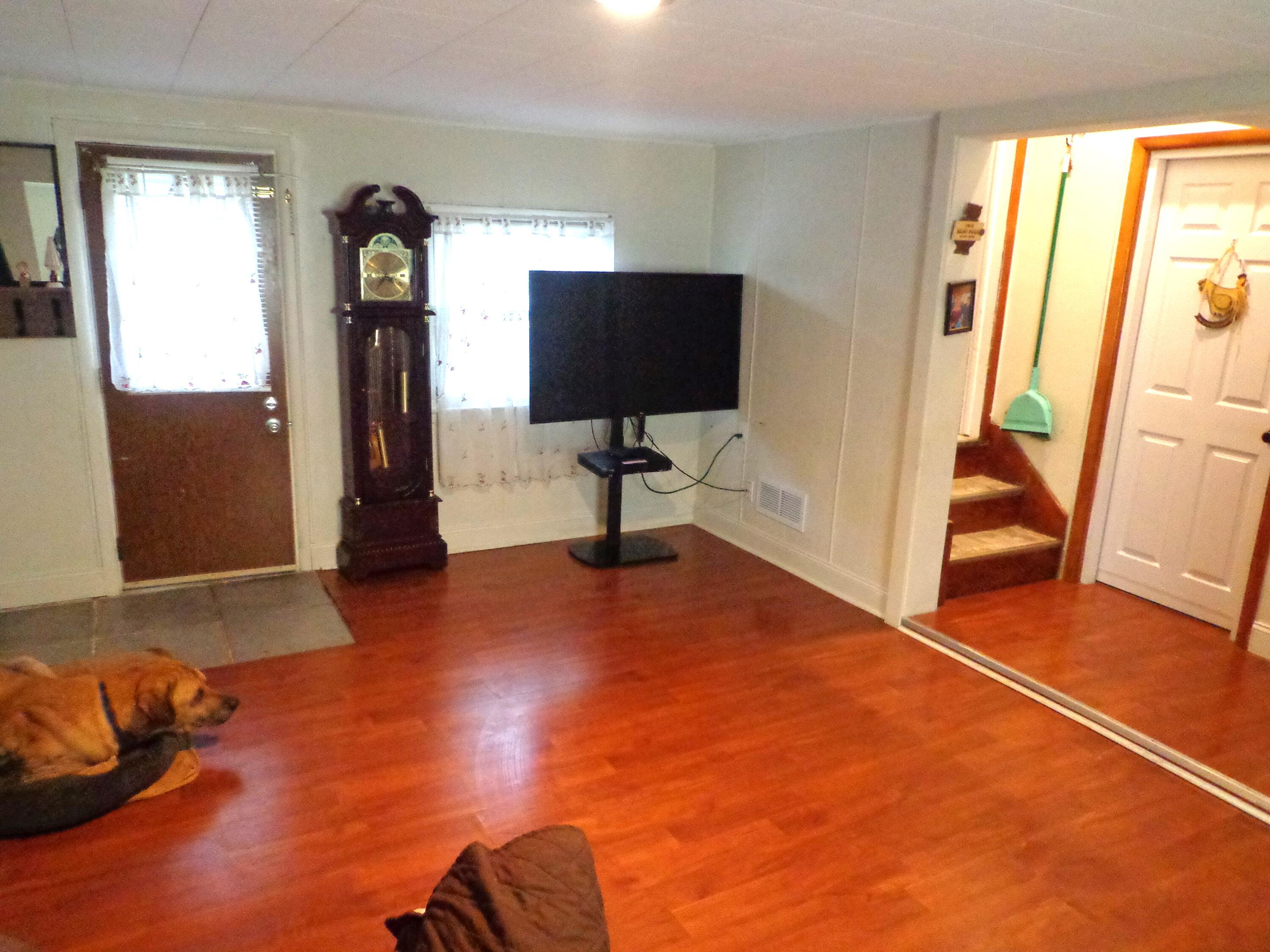 3925 Old Logan Road SE