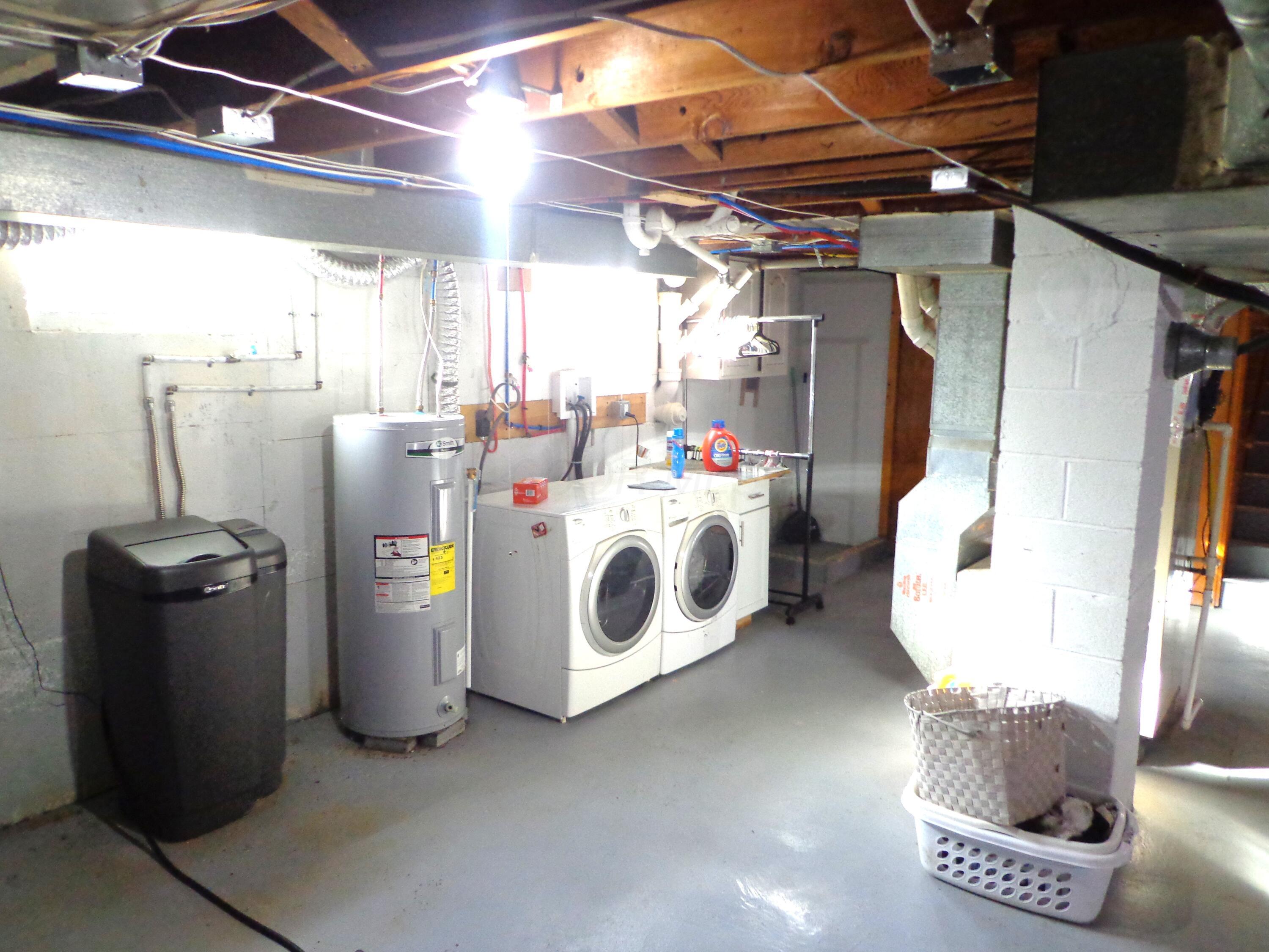 3925 Old Logan Road SE