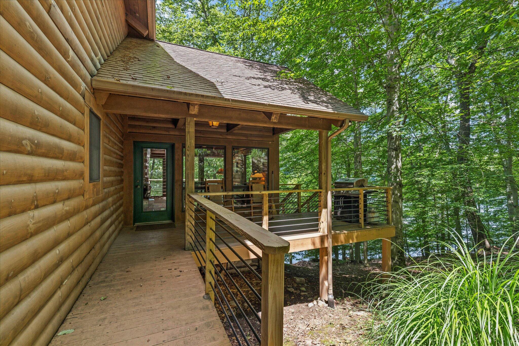 654 Natchez Lane
