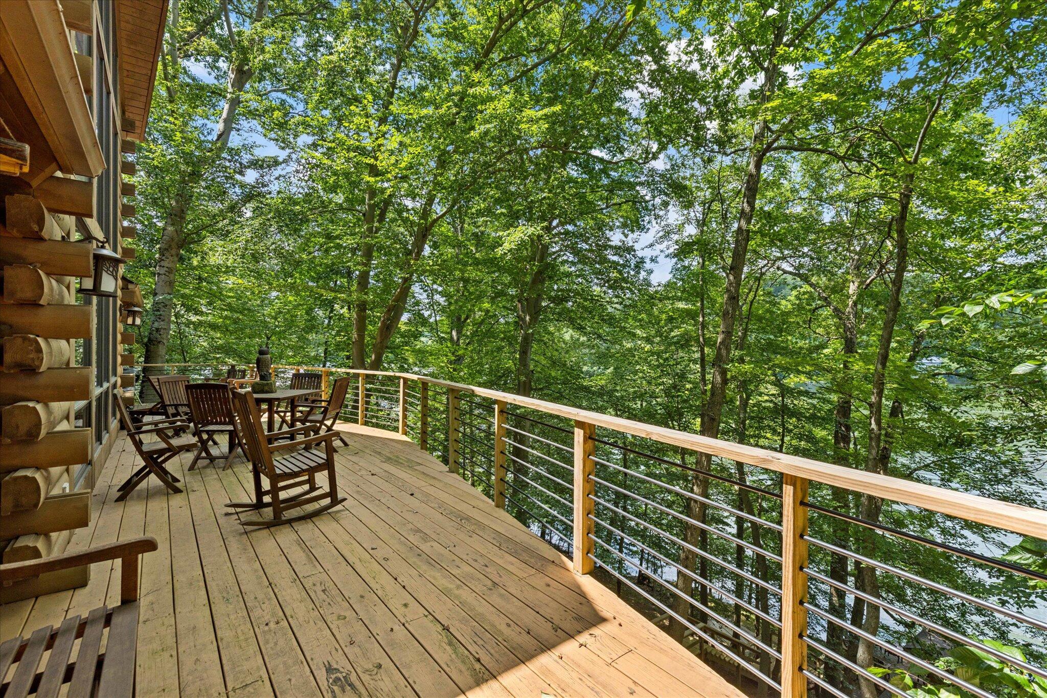 654 Natchez Lane