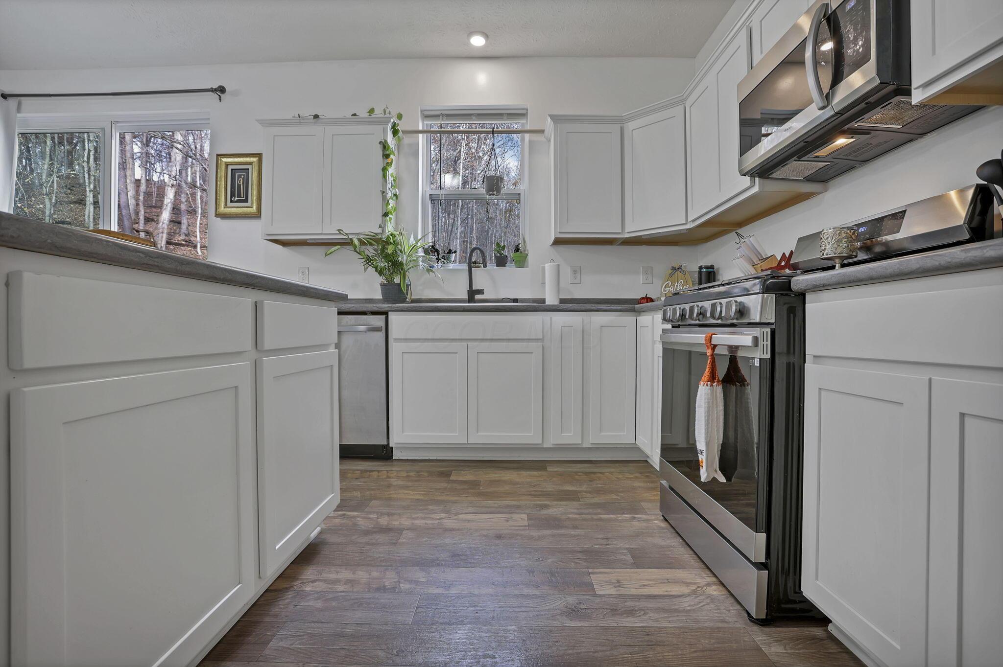 736 Sleigh Hill Court