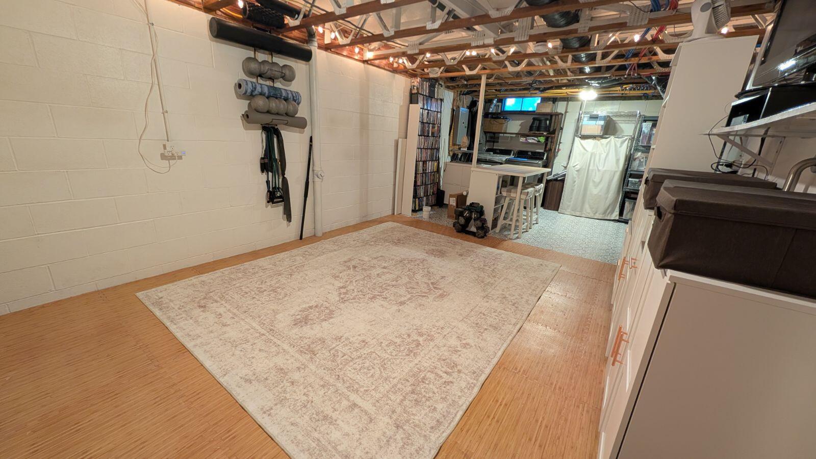 5886 Blendon Place Drive