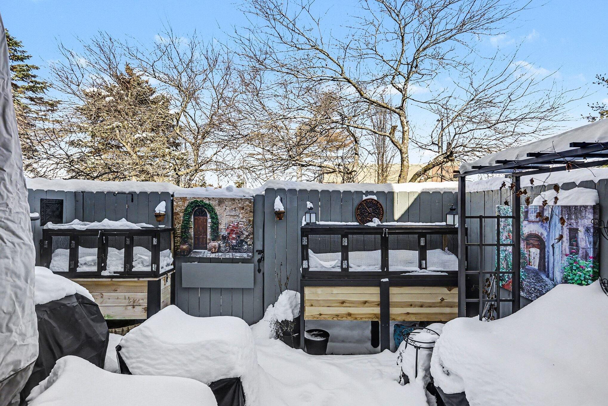 5886 Blendon Place Drive