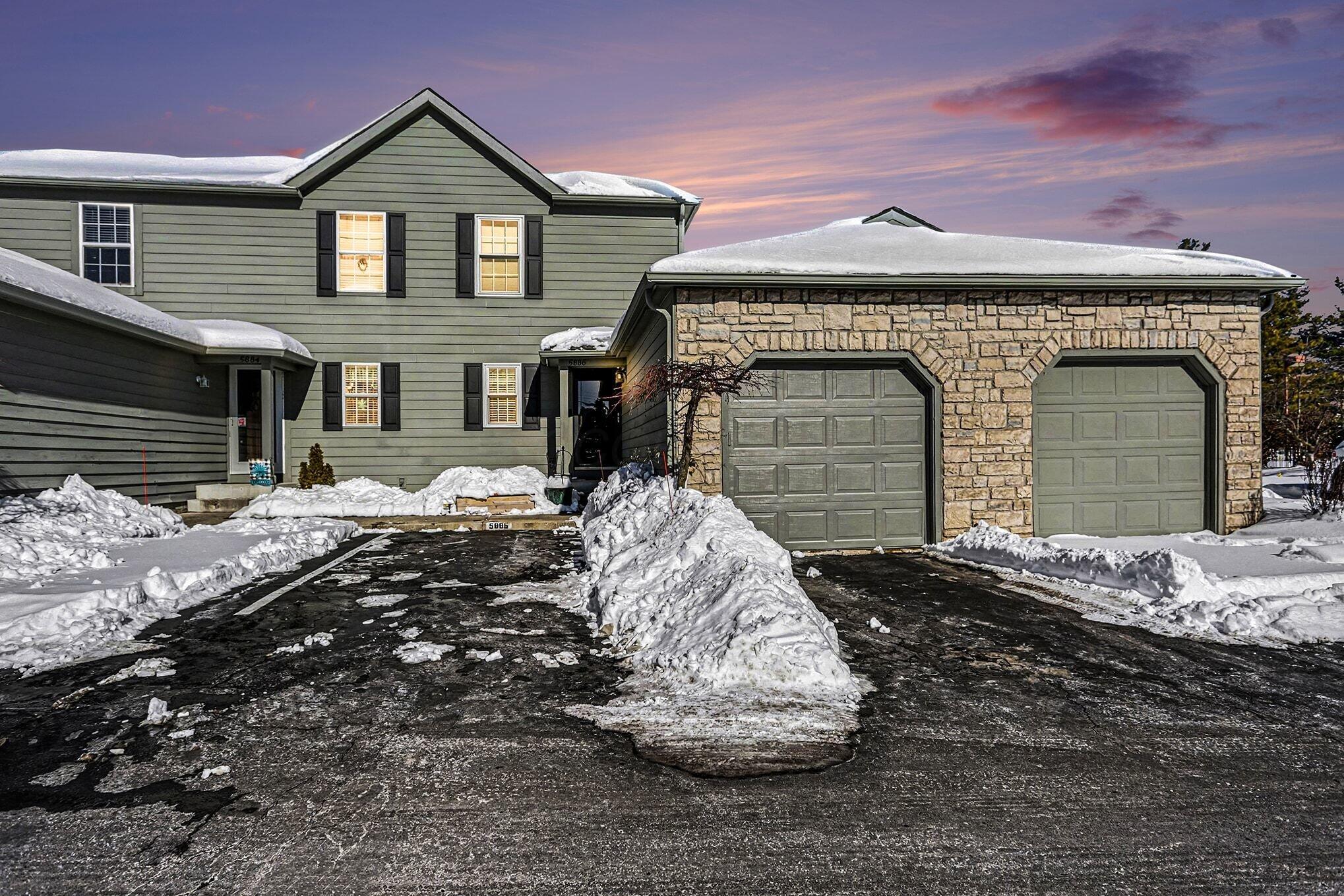 5886 Blendon Place Drive