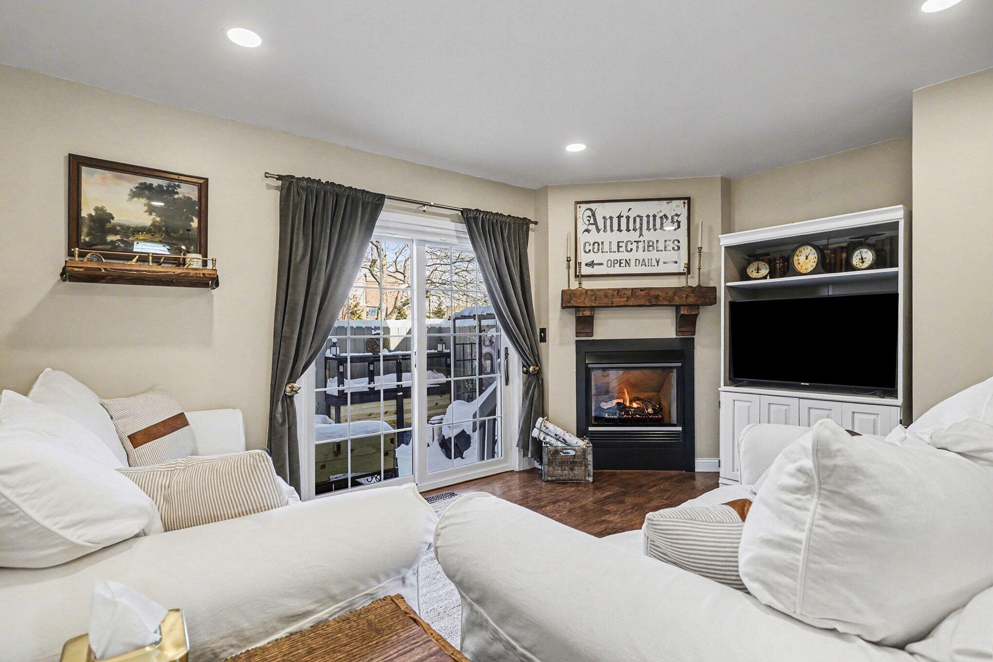 5886 Blendon Place Drive