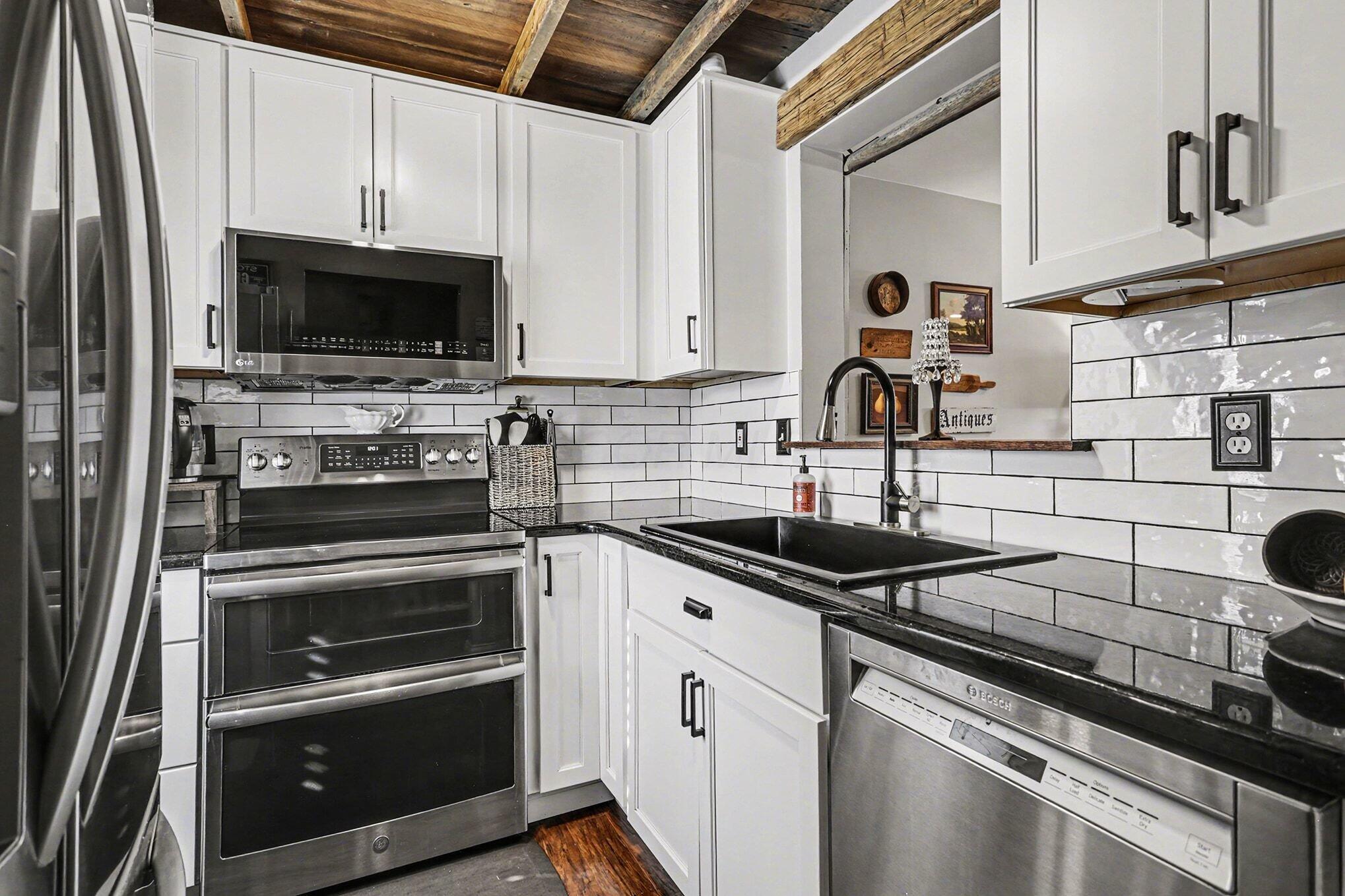 5886 Blendon Place Drive