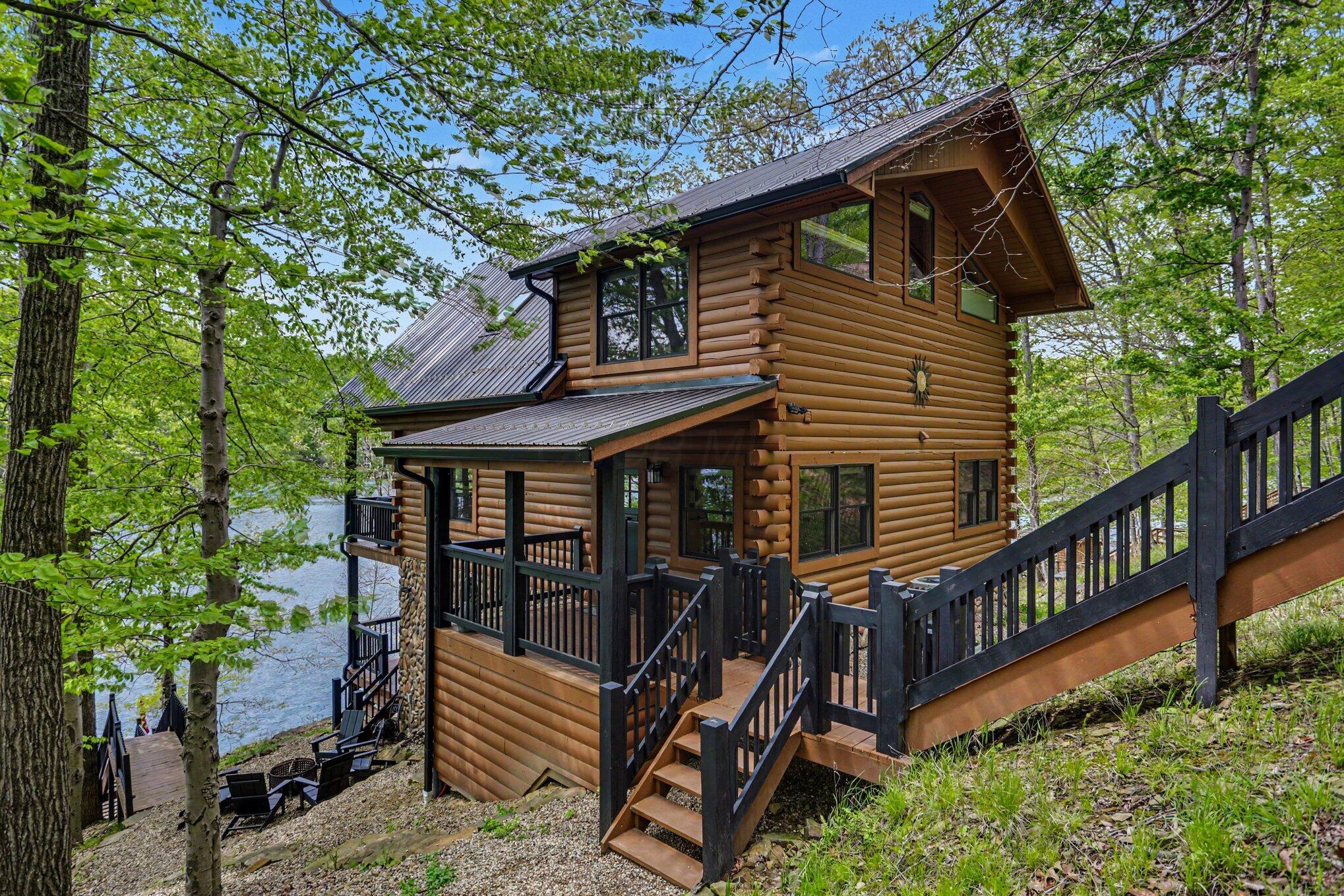 653 Natchez Lane