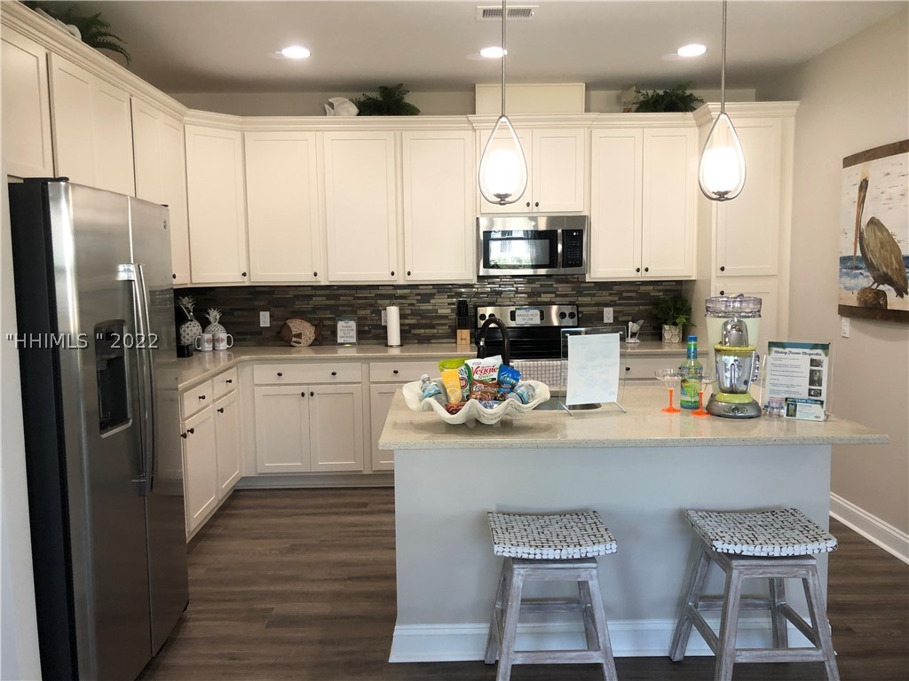 415 Harborside Drive