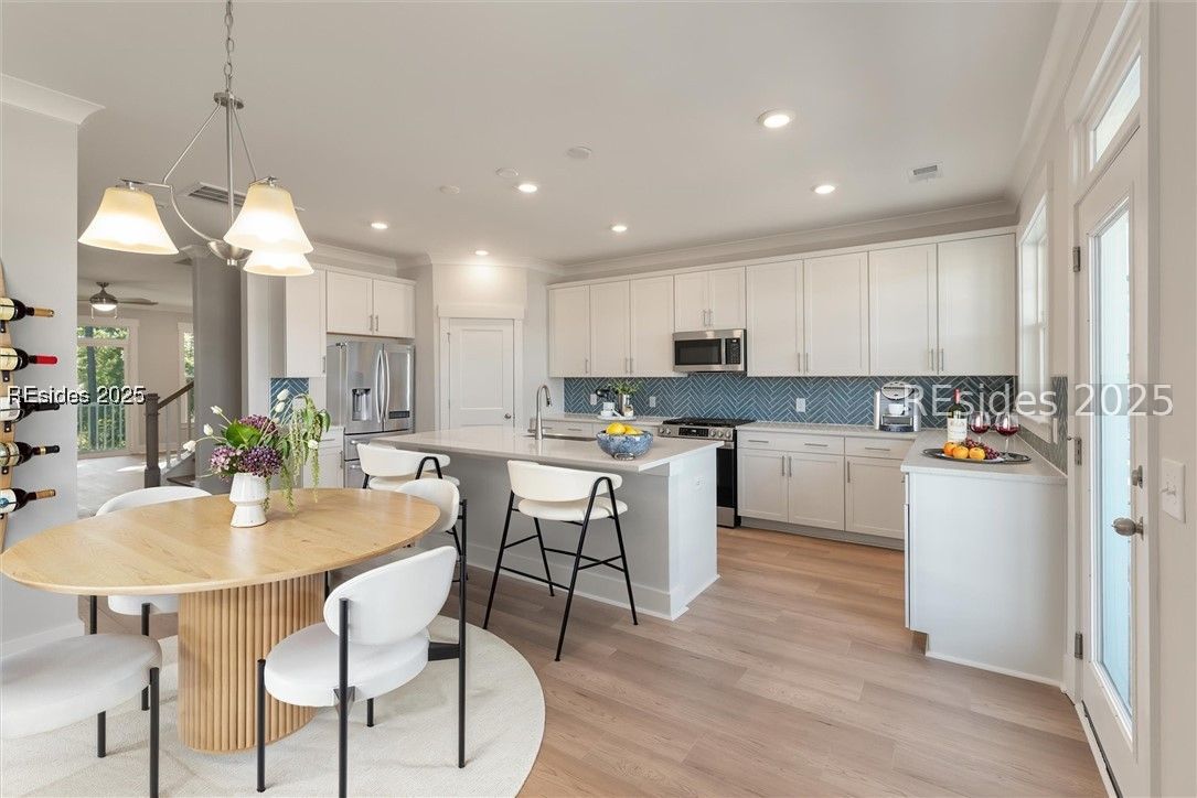 409 Parkside Commons