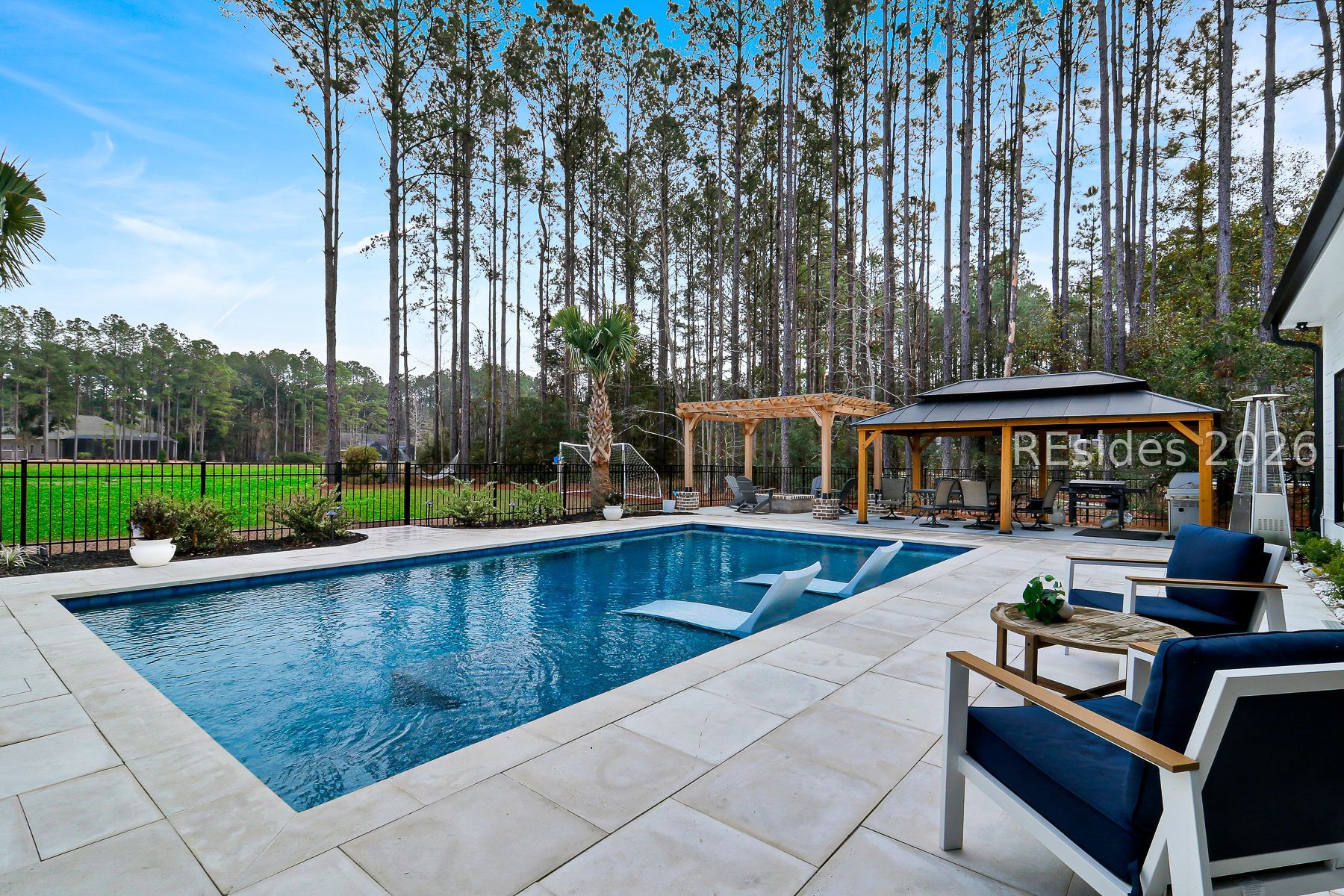 40 Foxchase Lane