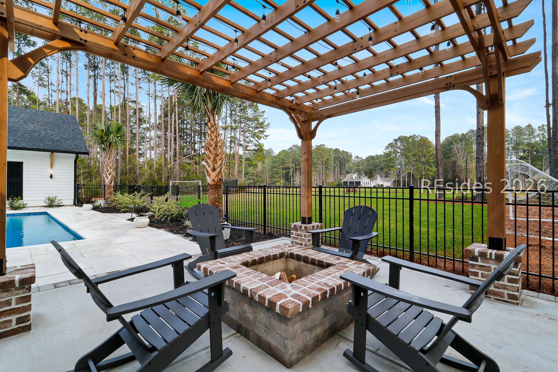 40 Foxchase Lane