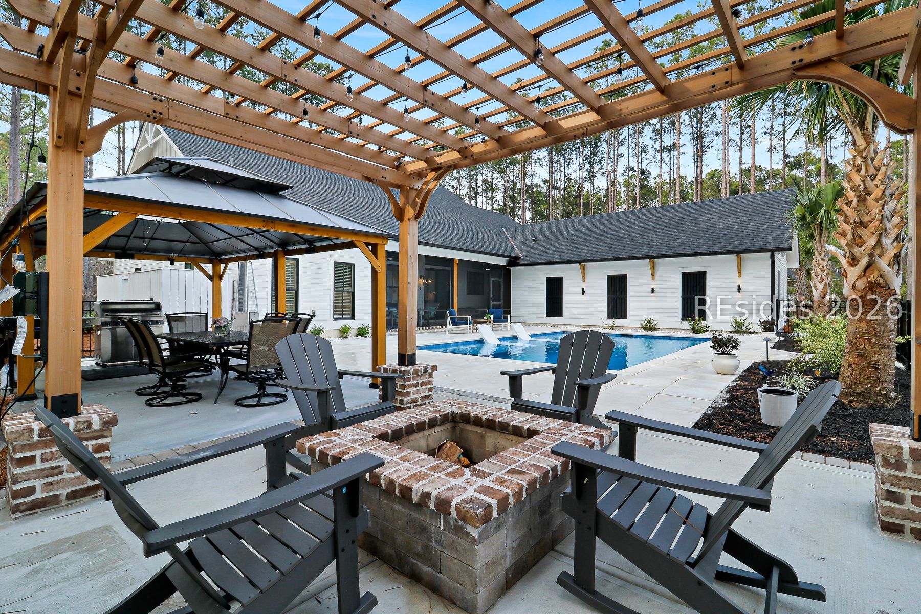 40 Foxchase Lane