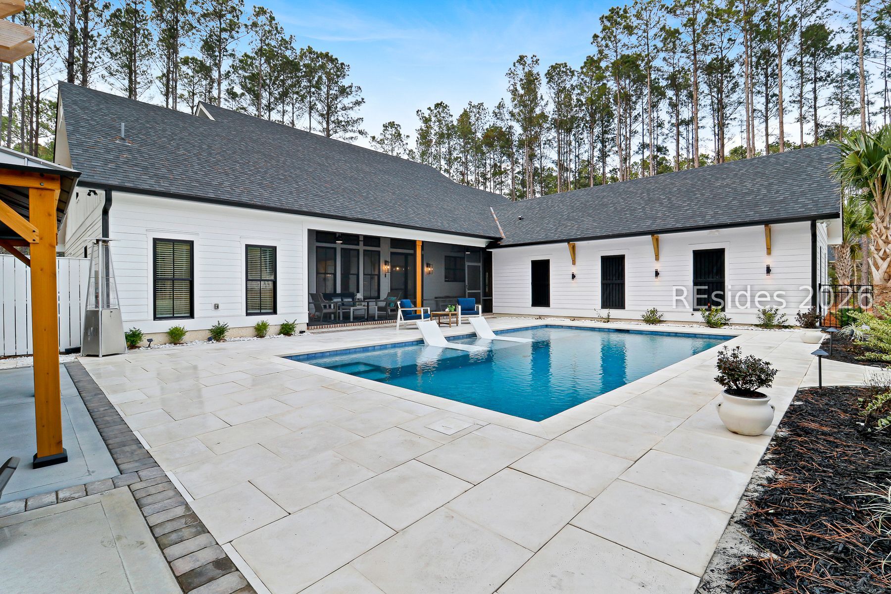 40 Foxchase Lane