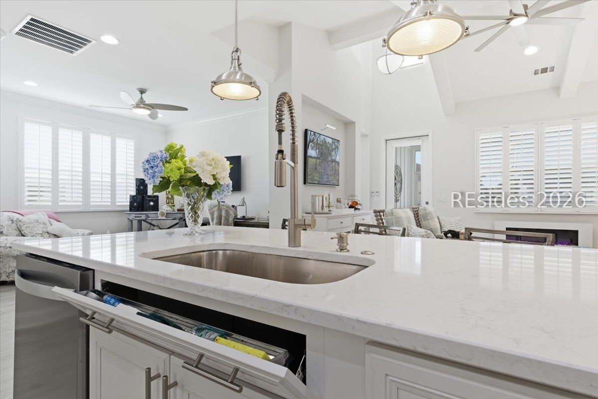 43 Barefoot Lane