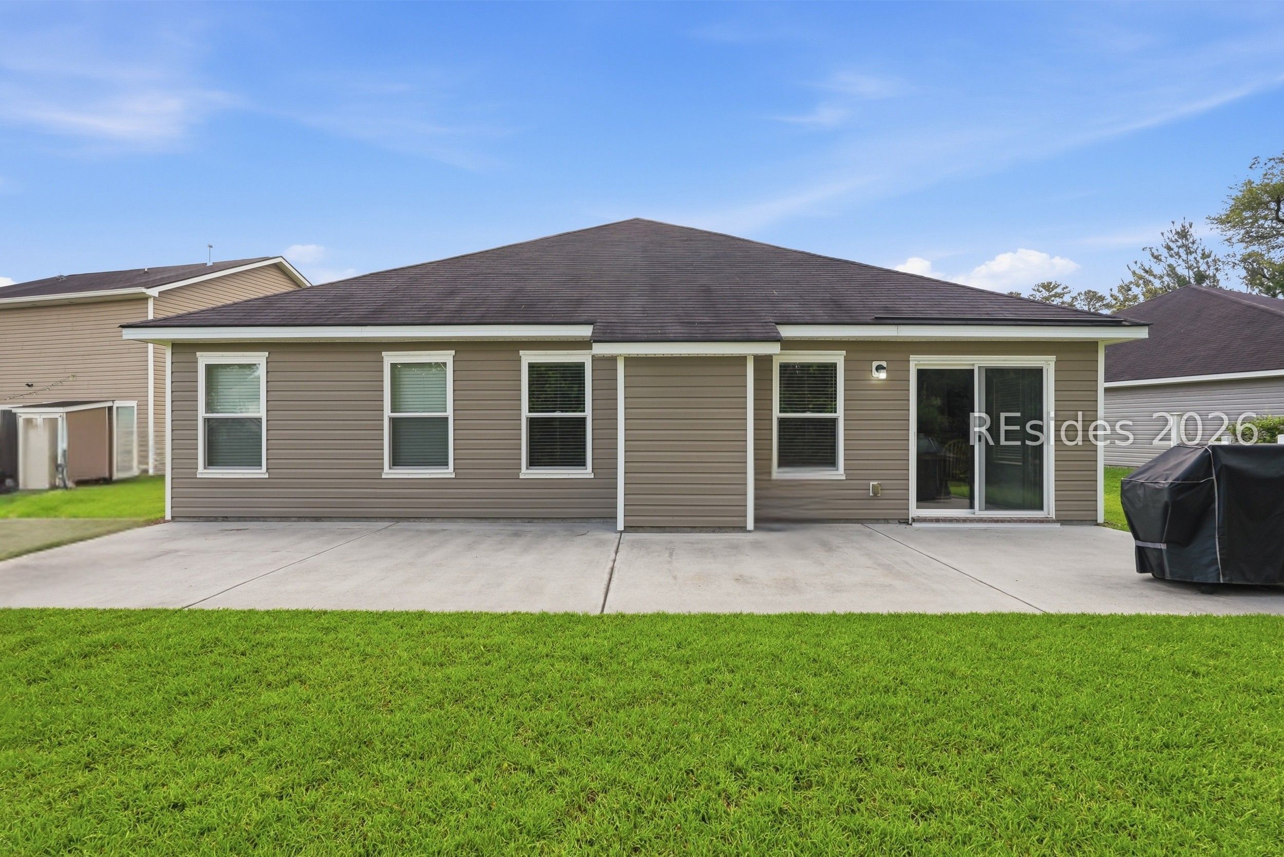 112 Lakeway Drive