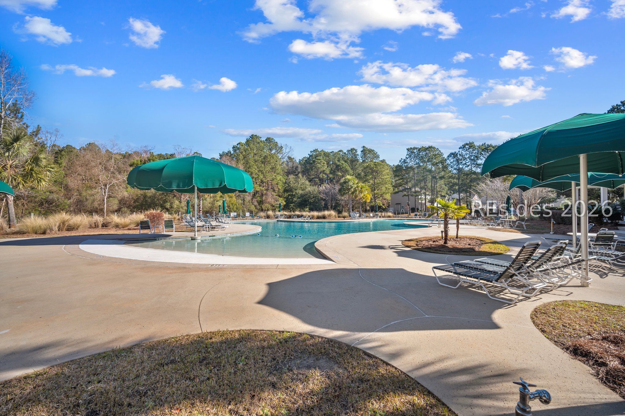 112 Lakeway Drive