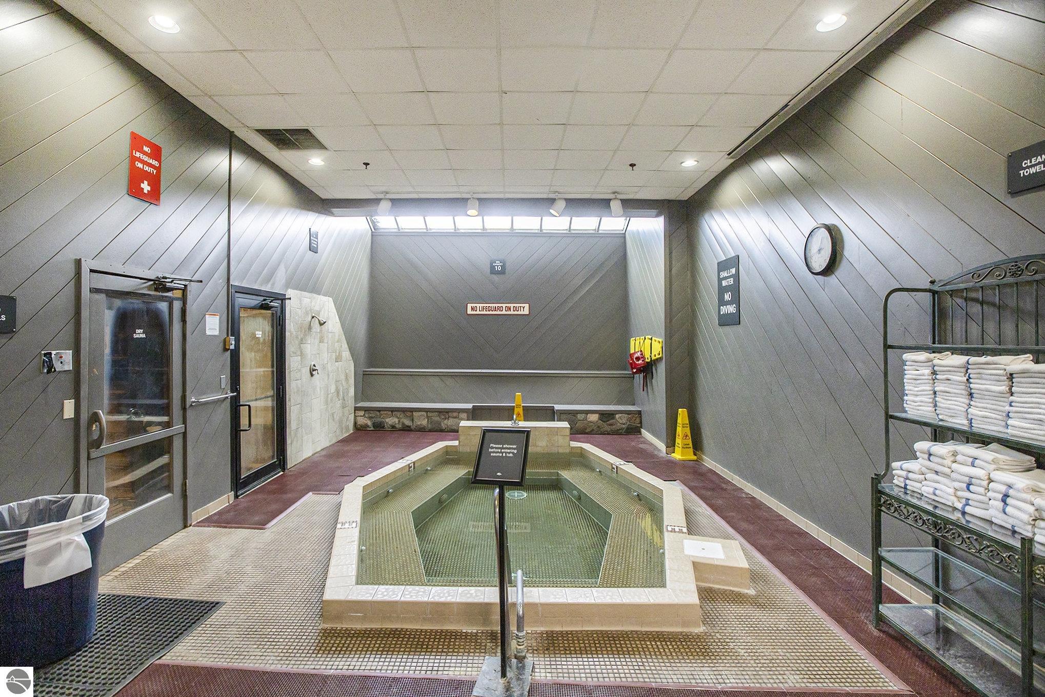 2400 Troon South # 4008