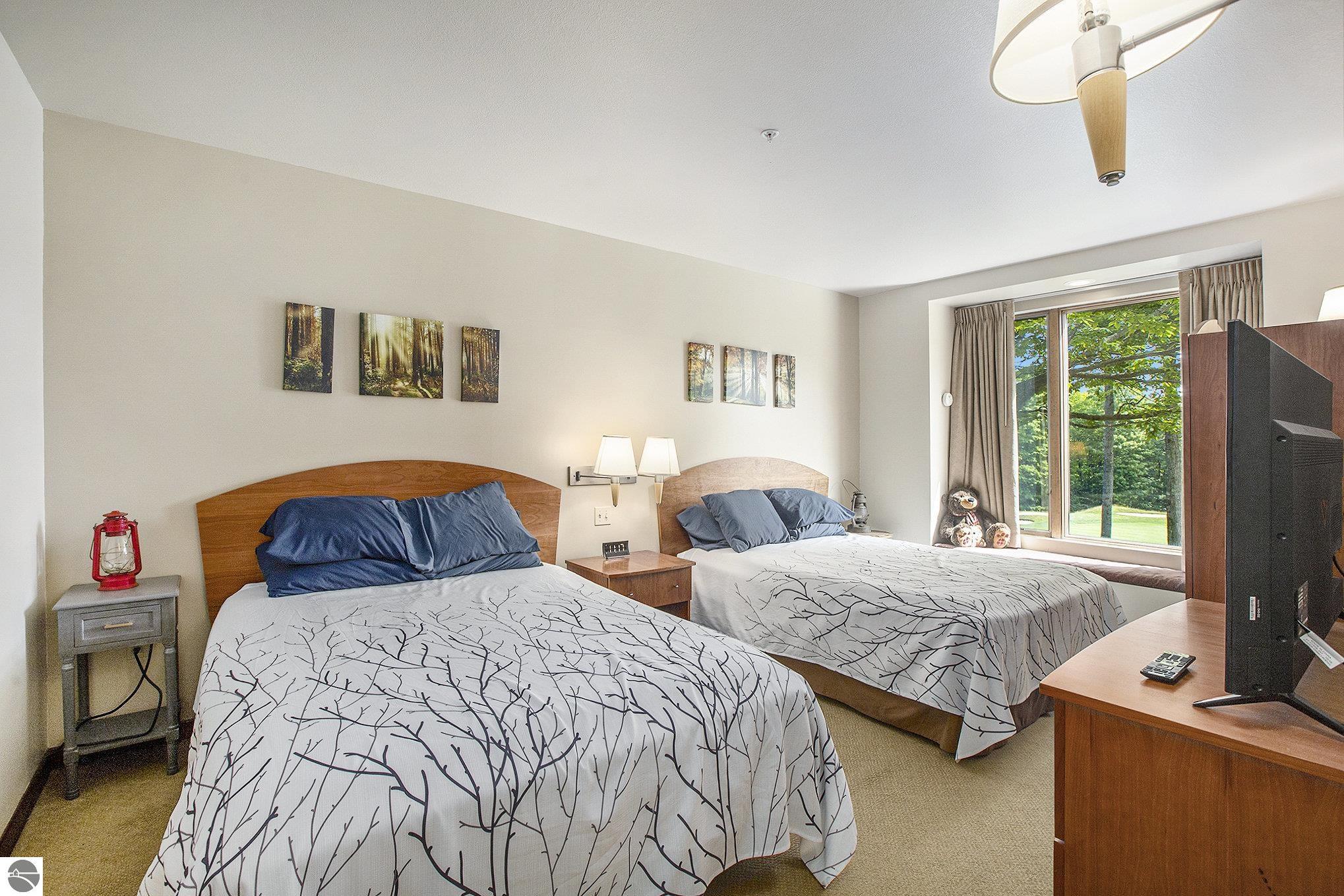 2400 Troon South # 4008