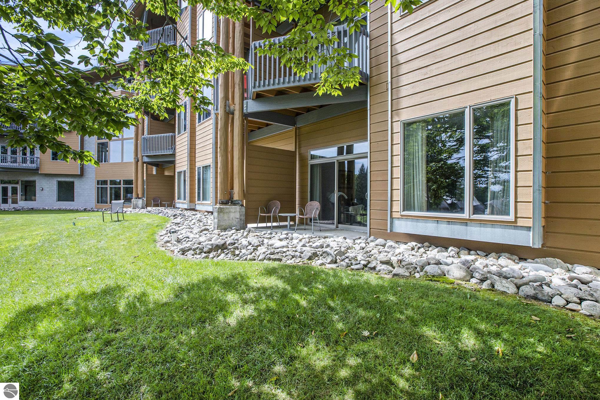 2400 Troon South # 4008