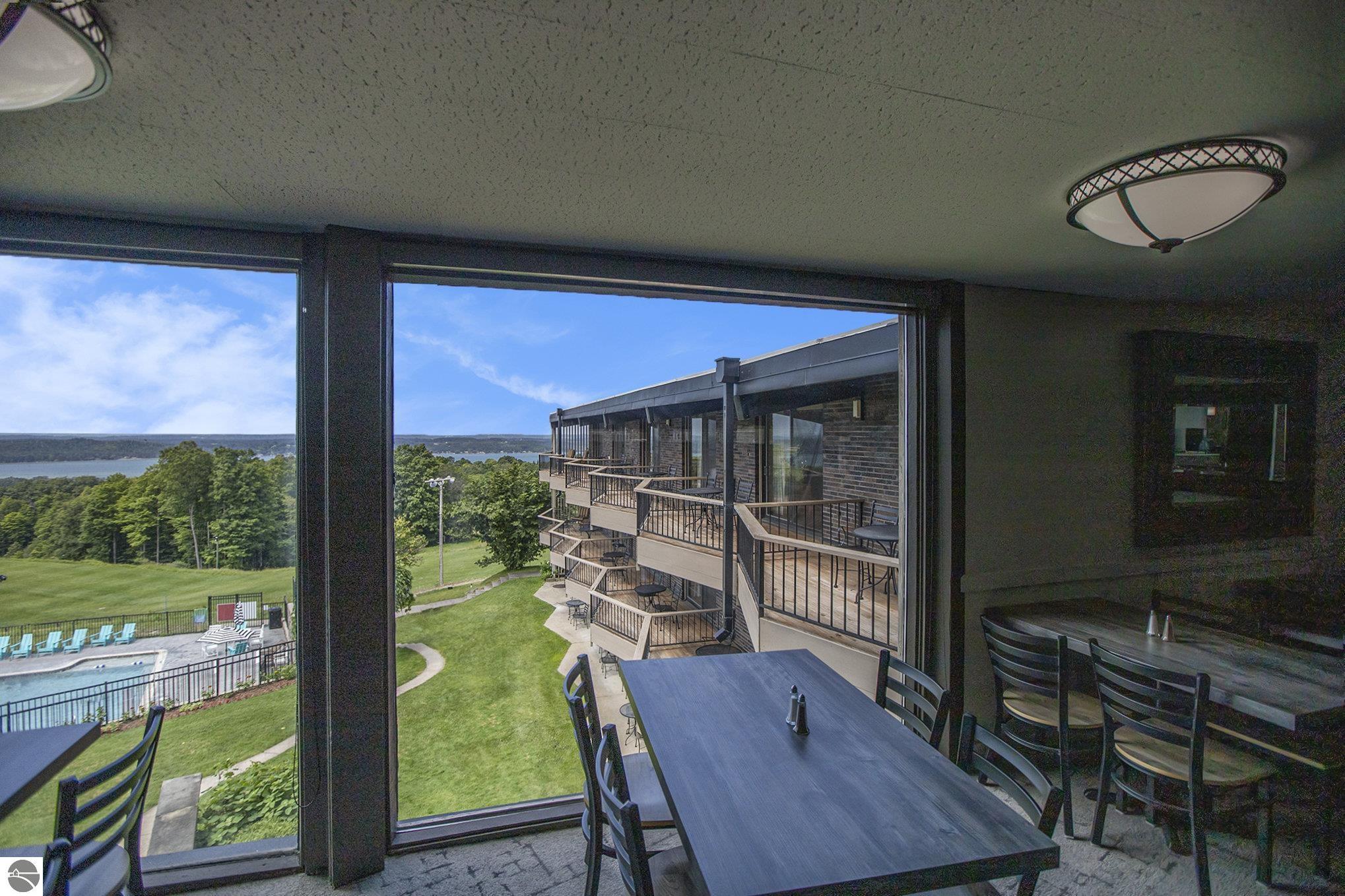 2400 Troon South # 4008