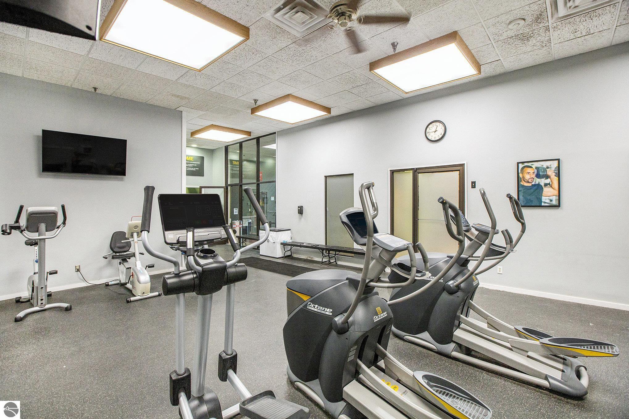 2400 Troon South # 4008