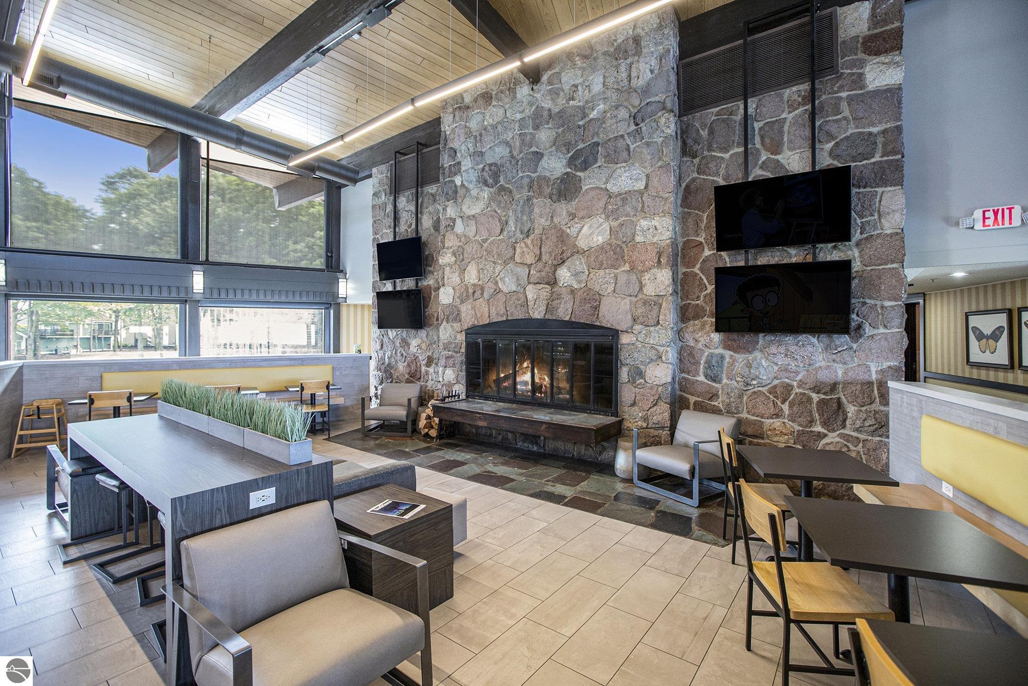 2400 Troon South # 4008