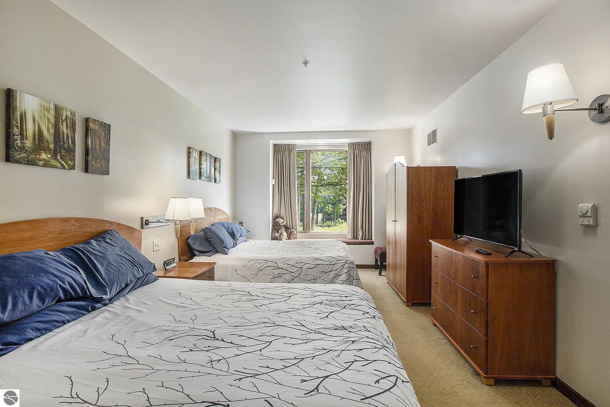 2400 Troon South # 4008