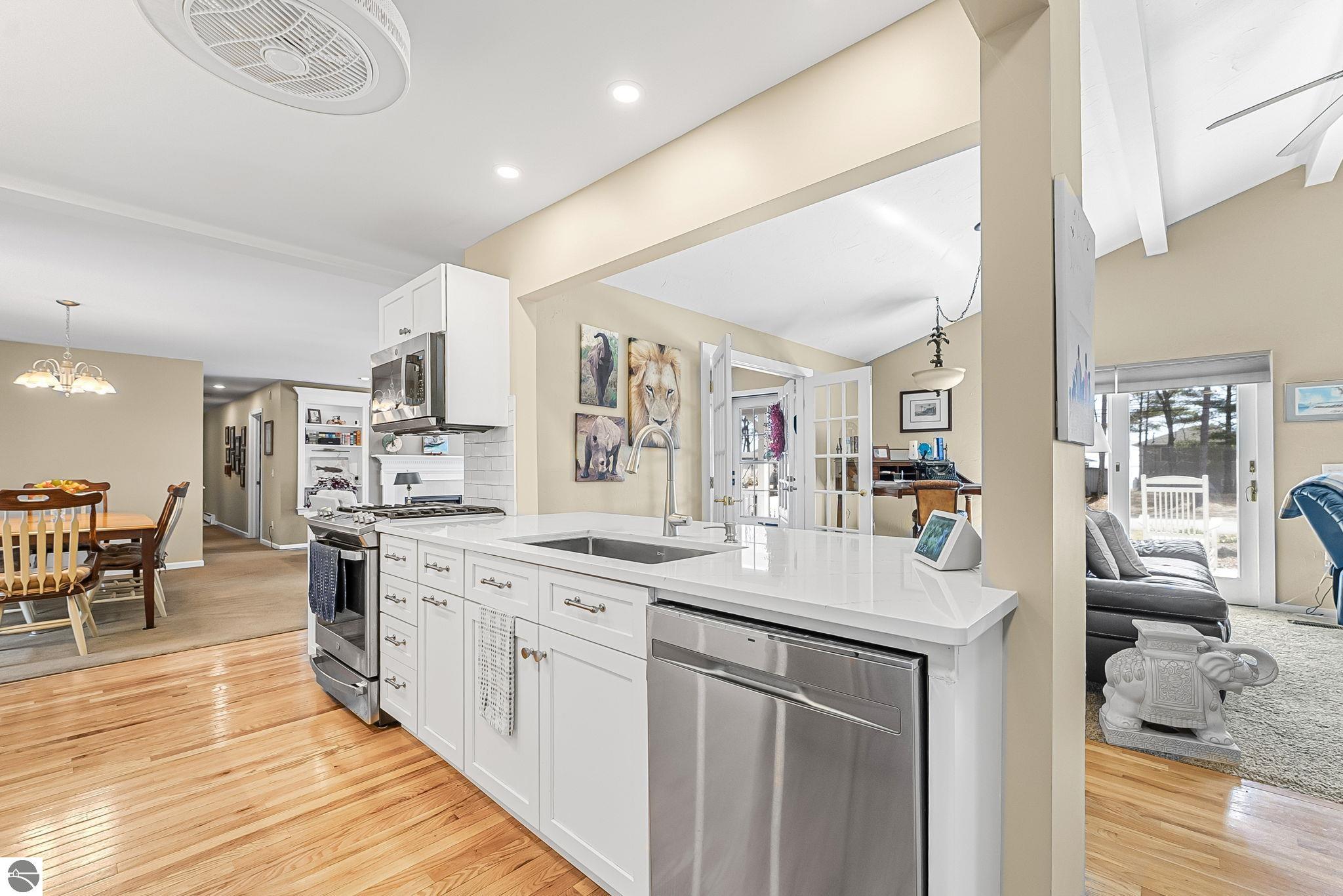 12981 N Forest Beach Shores